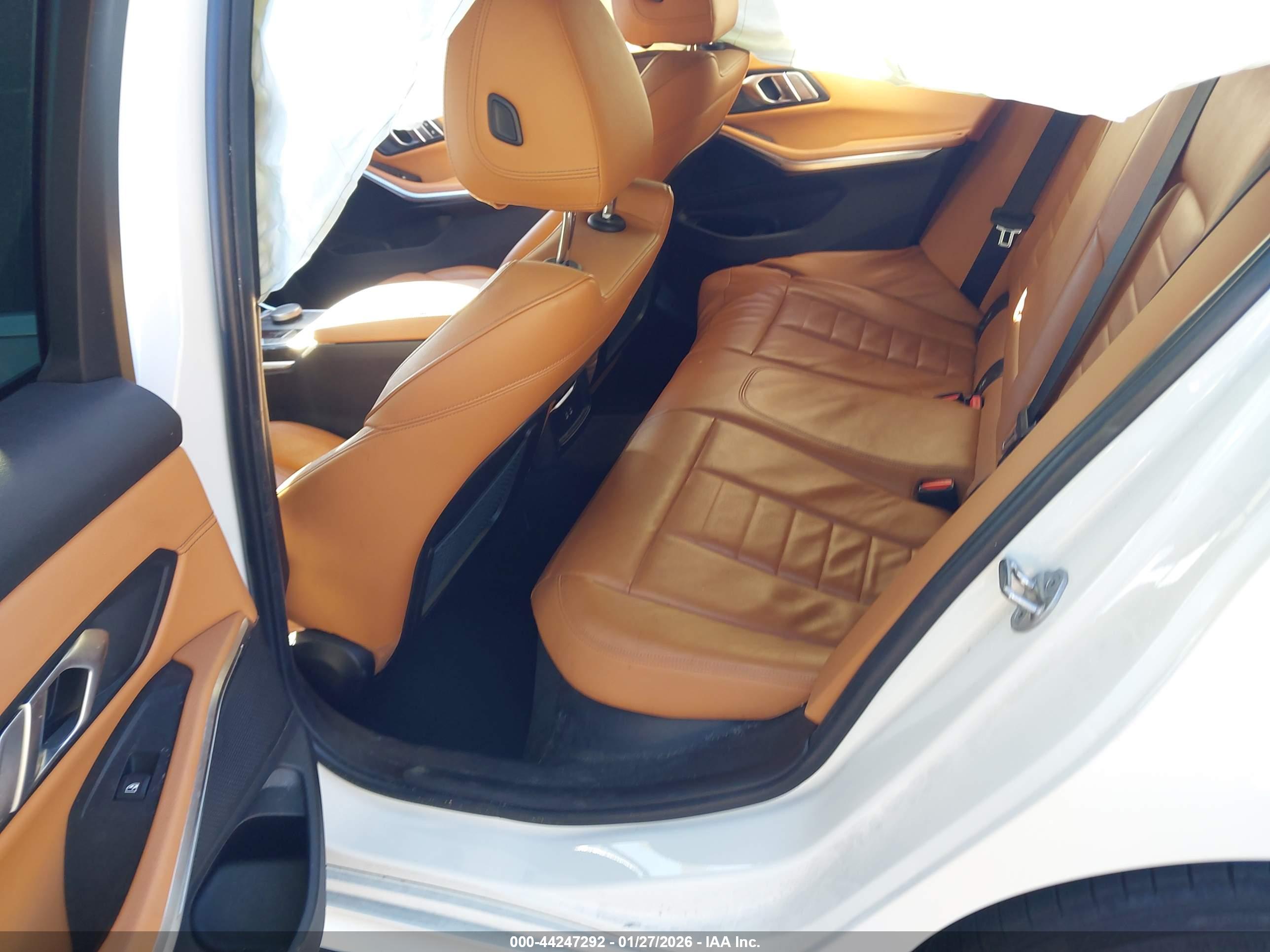 BMW 330I image 8