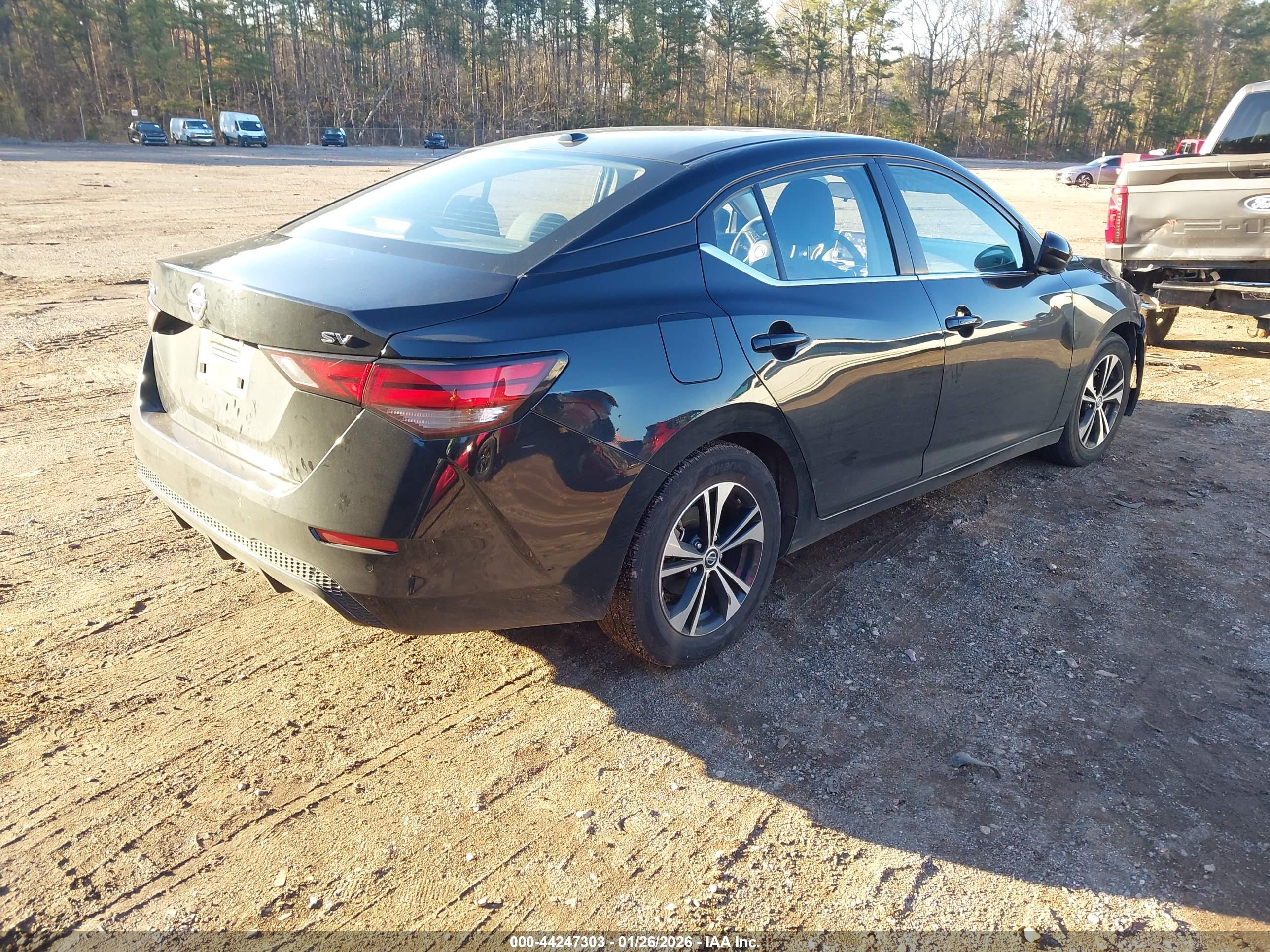 NISSAN SENTRA image 4