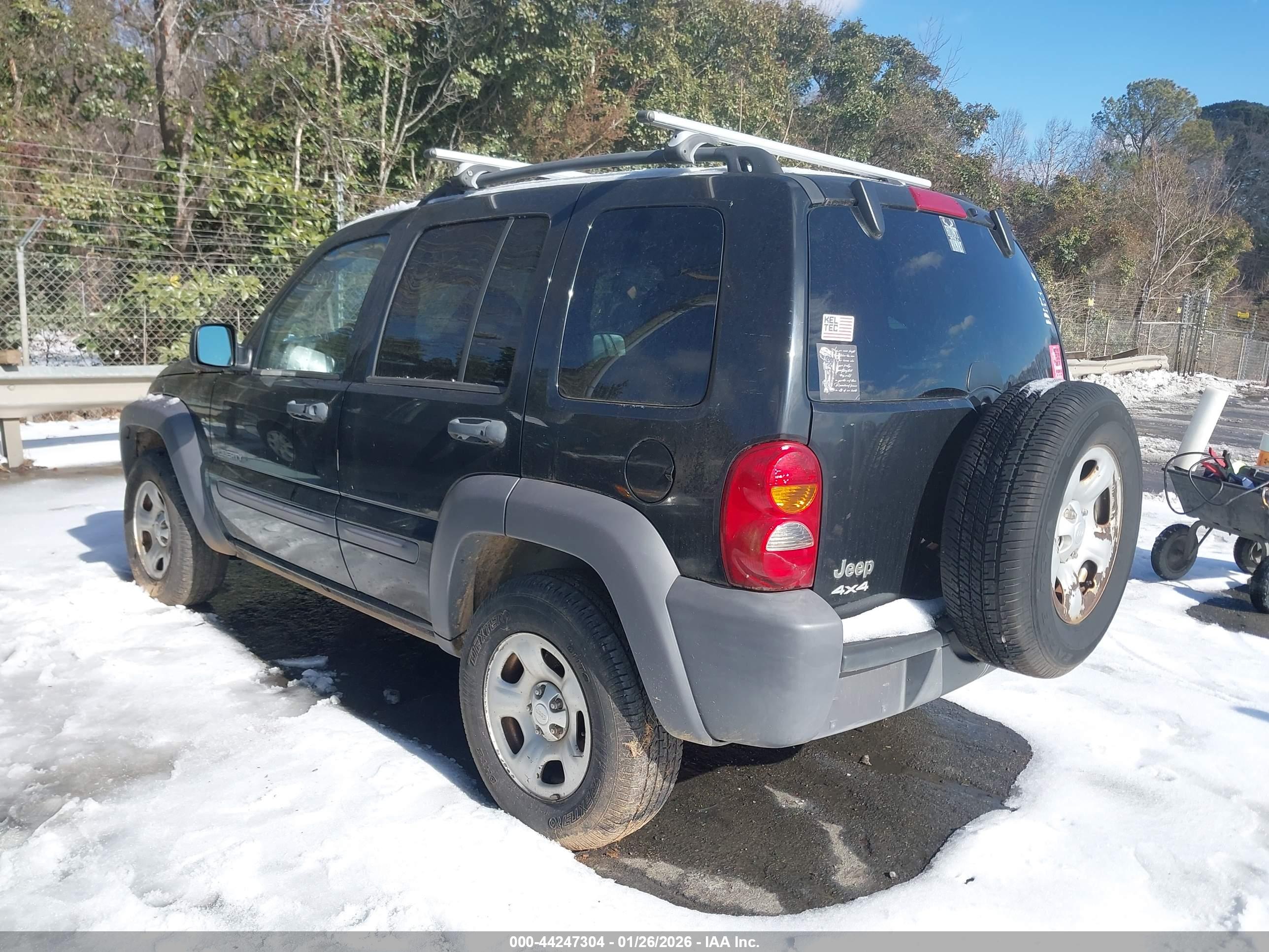 JEEP LIBERTY image 3