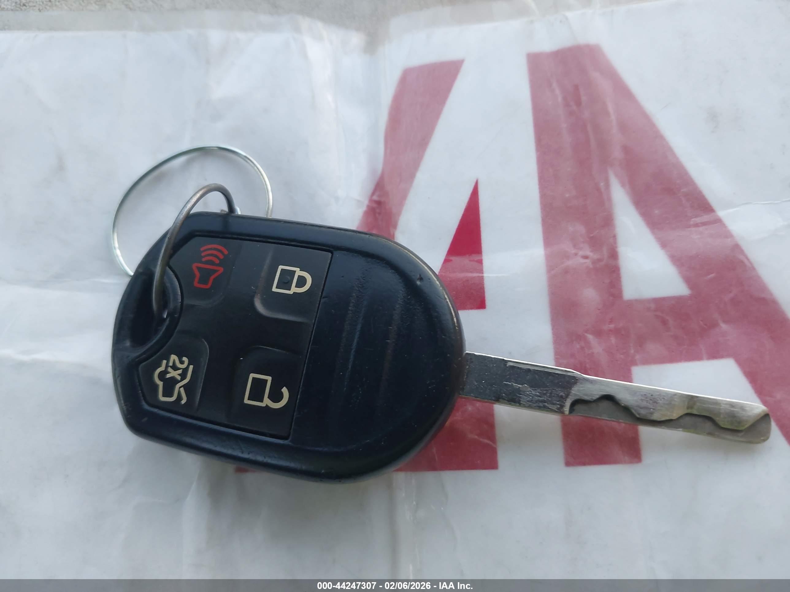 FORD FIESTA image 11