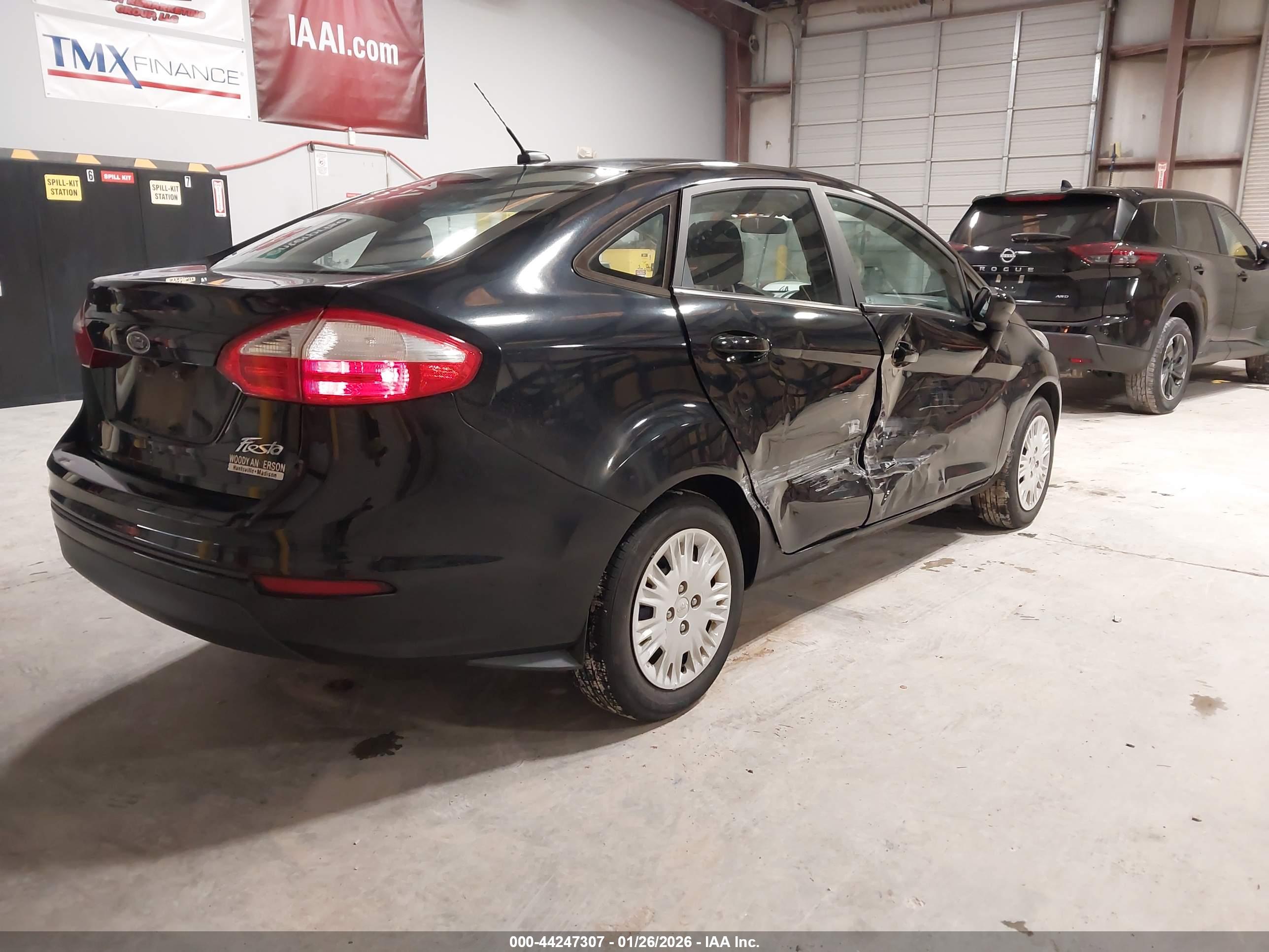 FORD FIESTA image 4