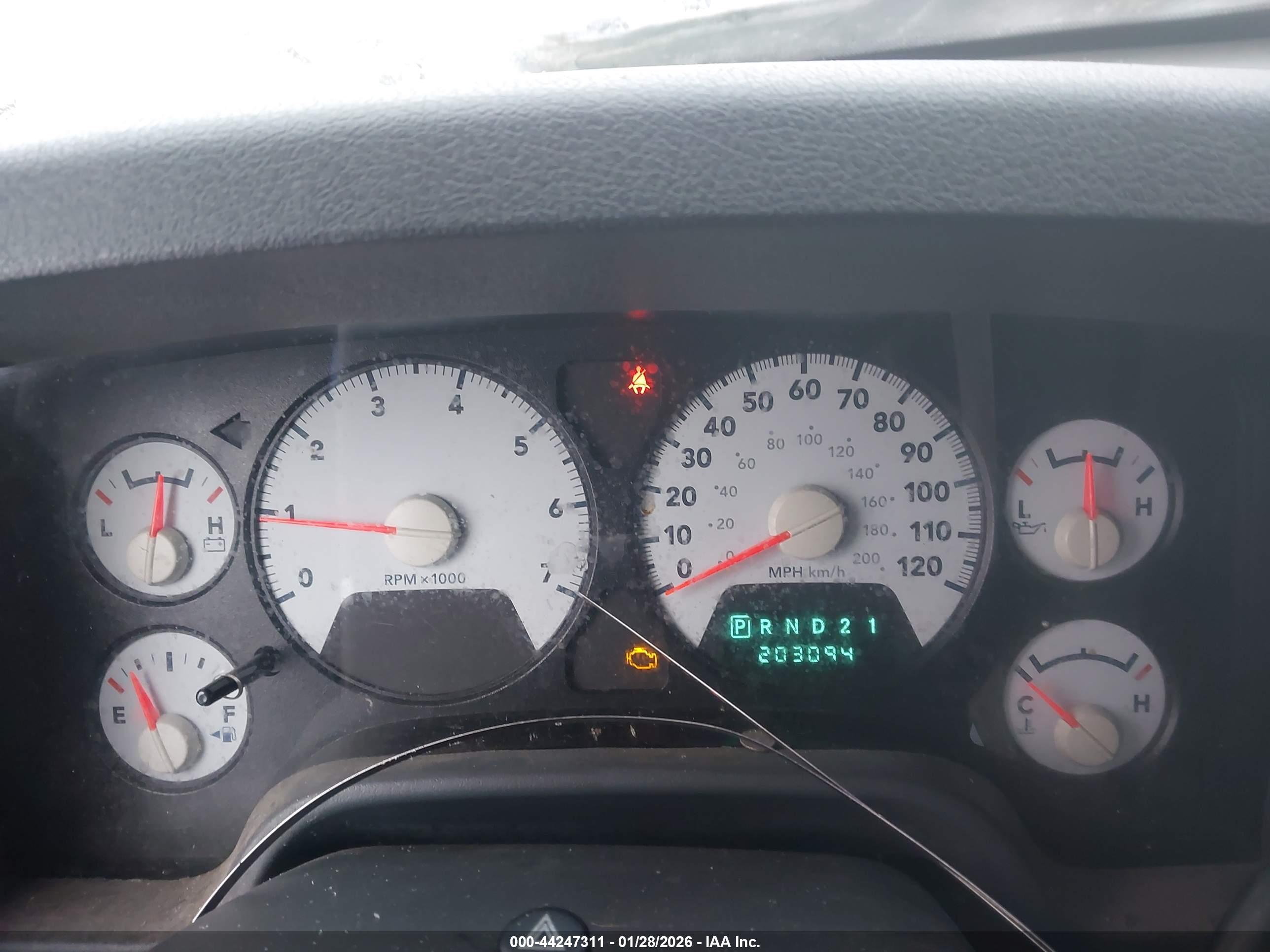 DODGE RAM image 7