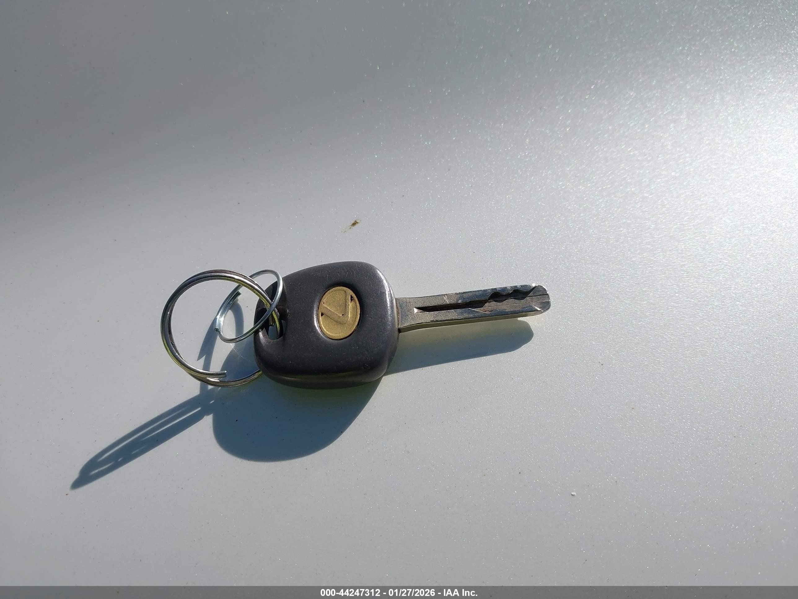 LEXUS IS image 11