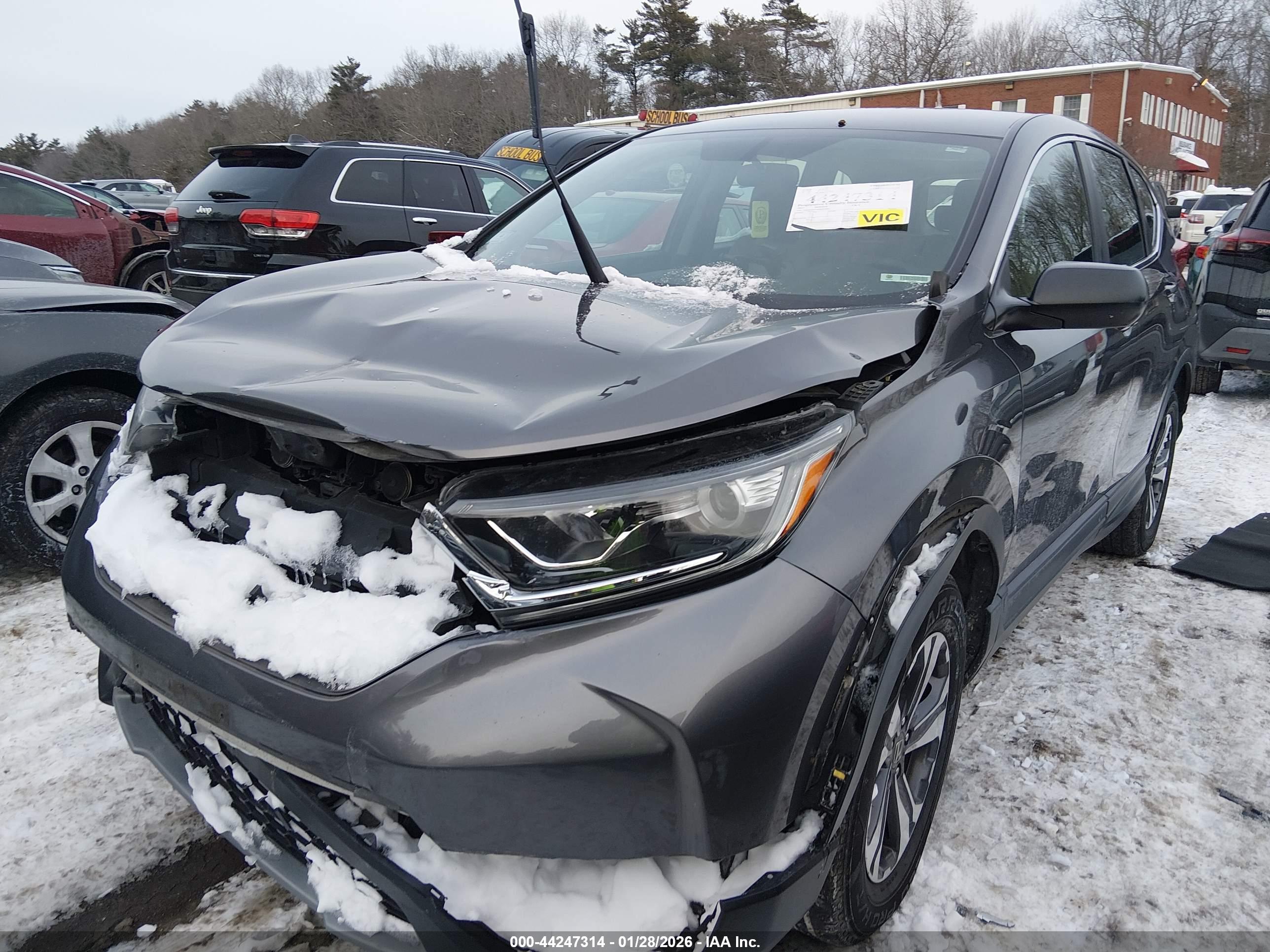 HONDA CR-V image 2