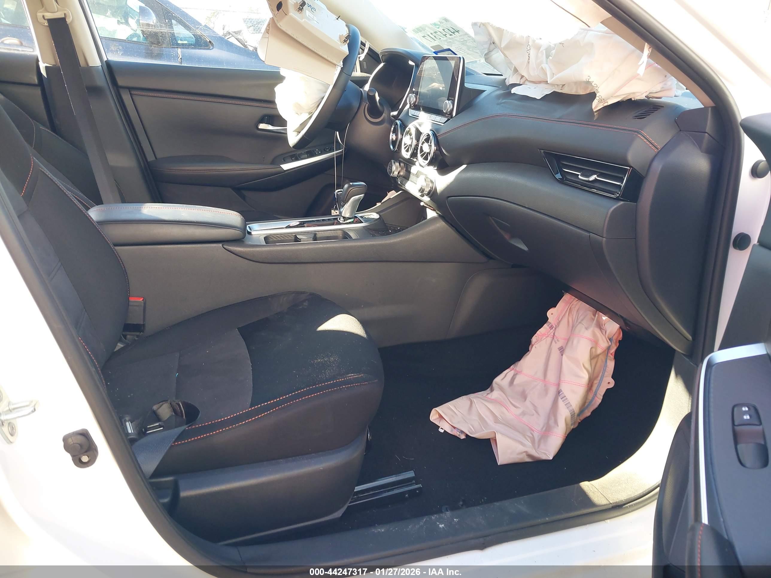 NISSAN SENTRA image 5