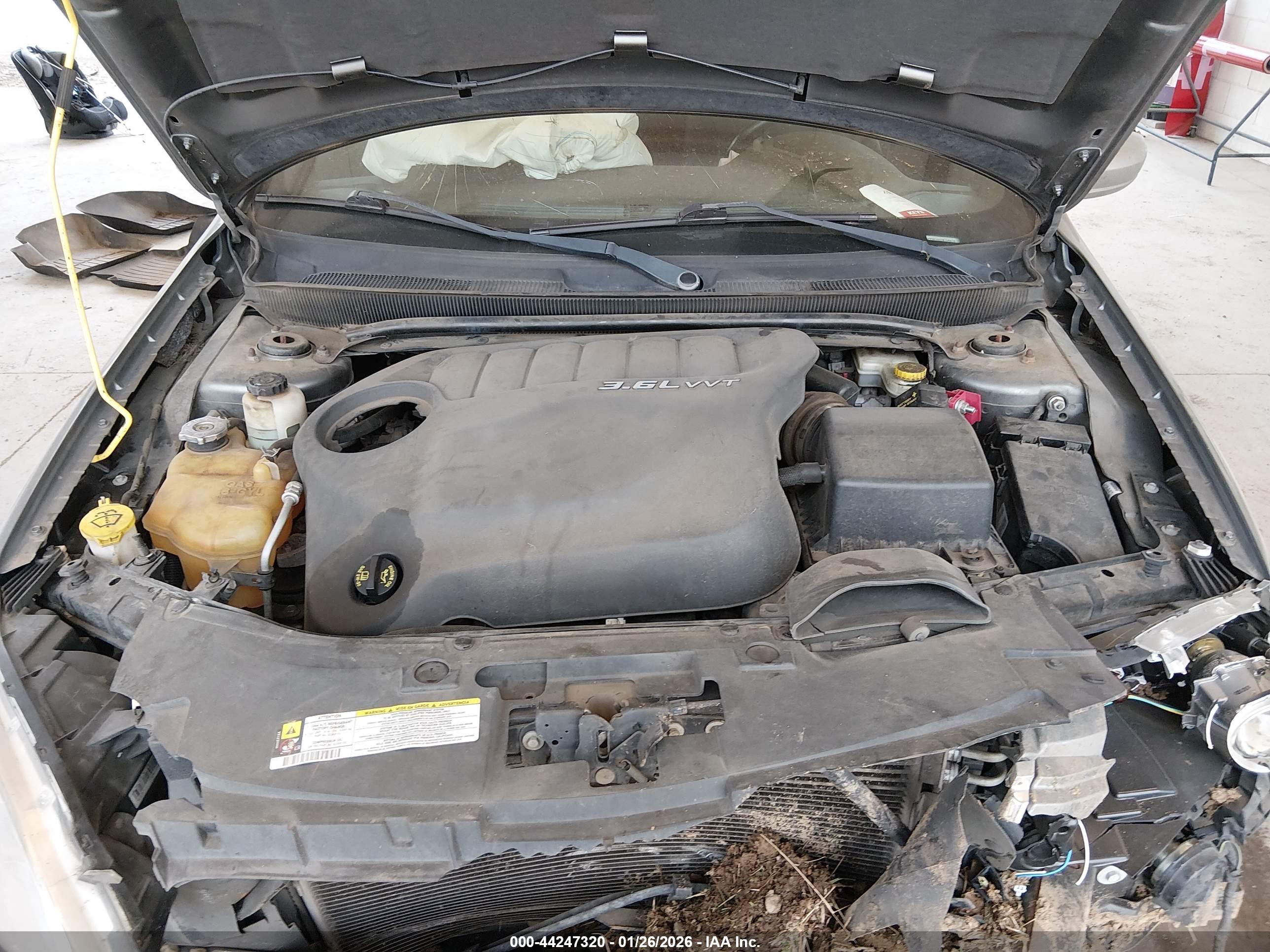 CHRYSLER 200 image 10