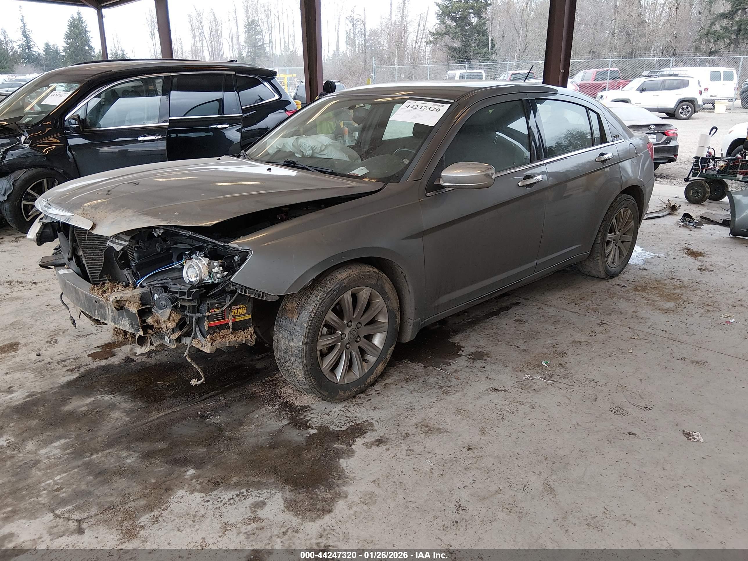 CHRYSLER 200 image 2
