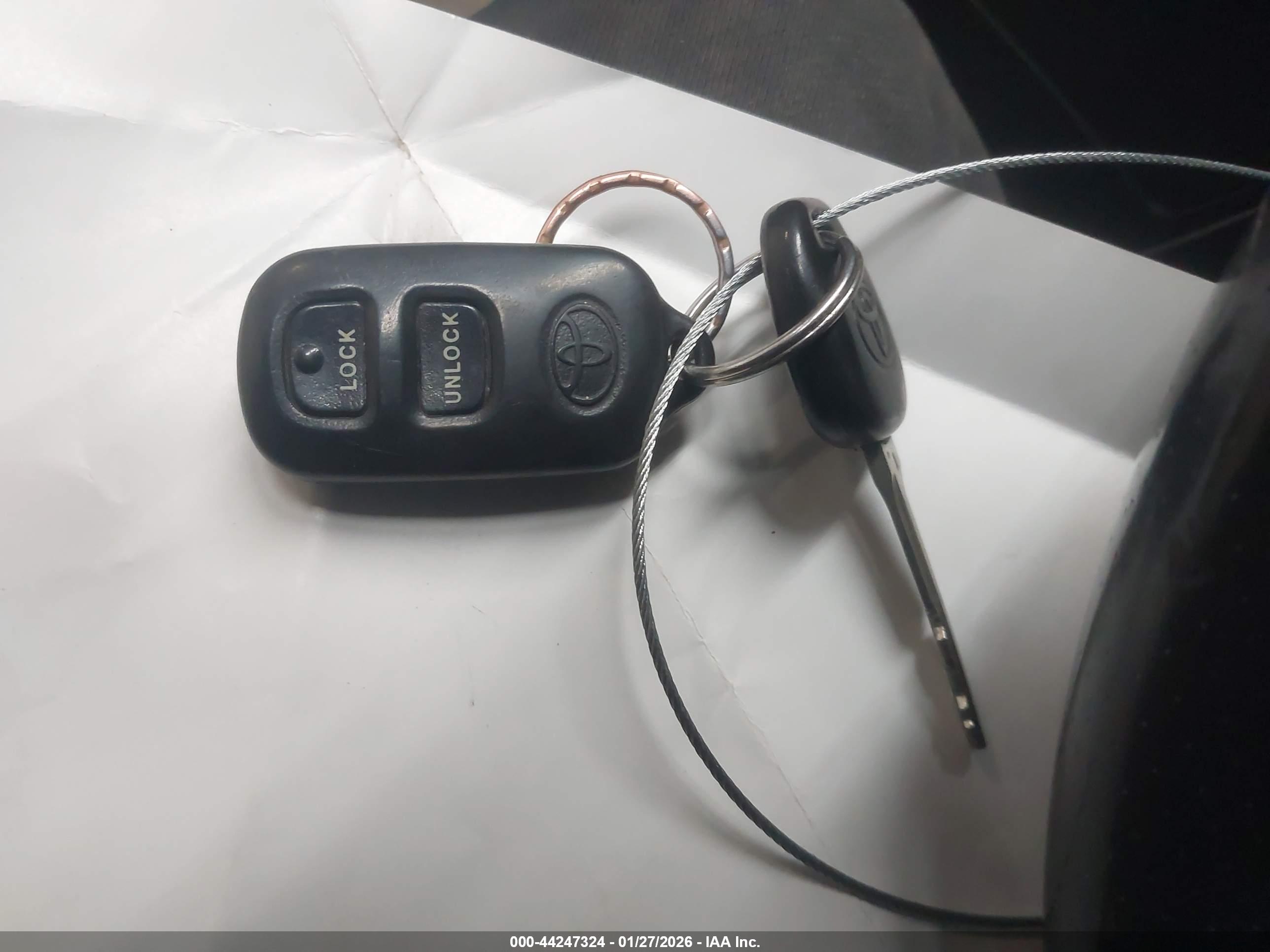 TOYOTA COROLLA image 11