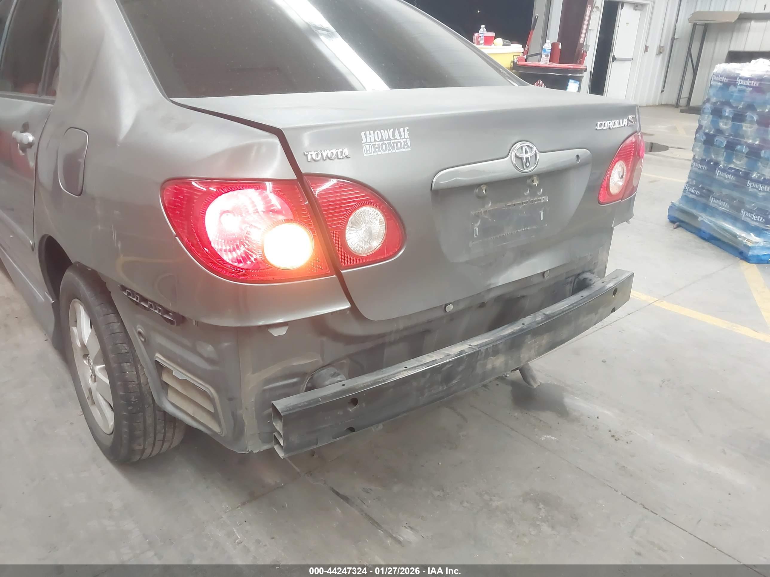 TOYOTA COROLLA image 6