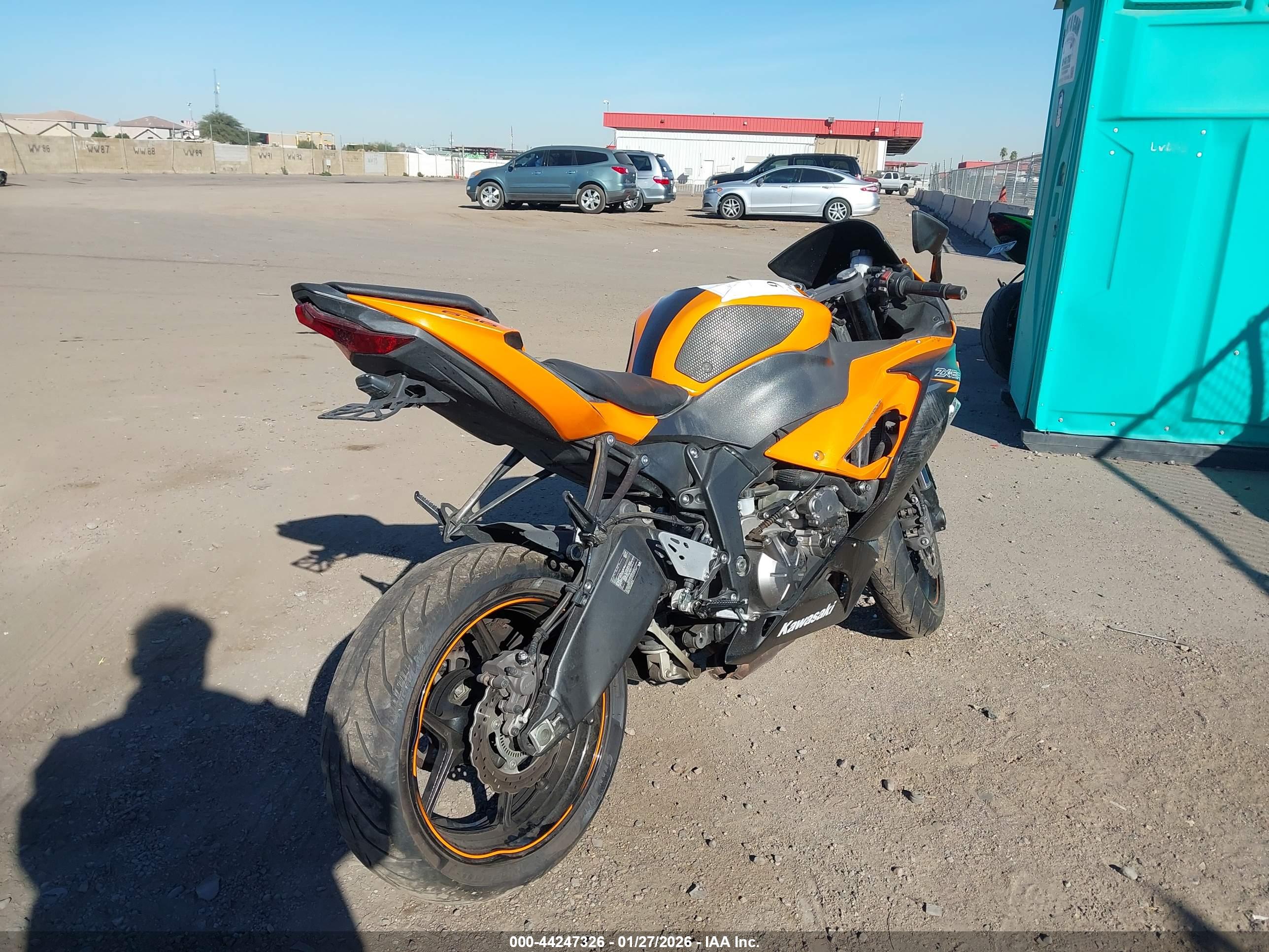 KAWASAKI ZX636 image 4