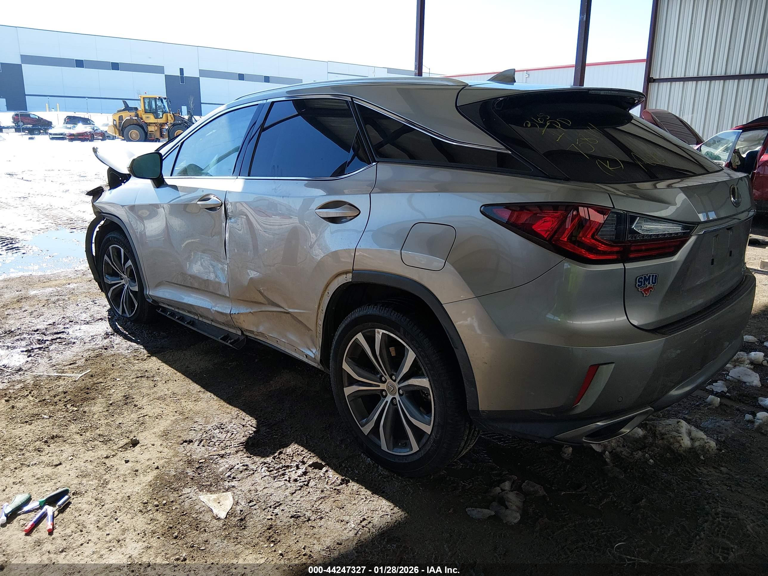 LEXUS RX image 3