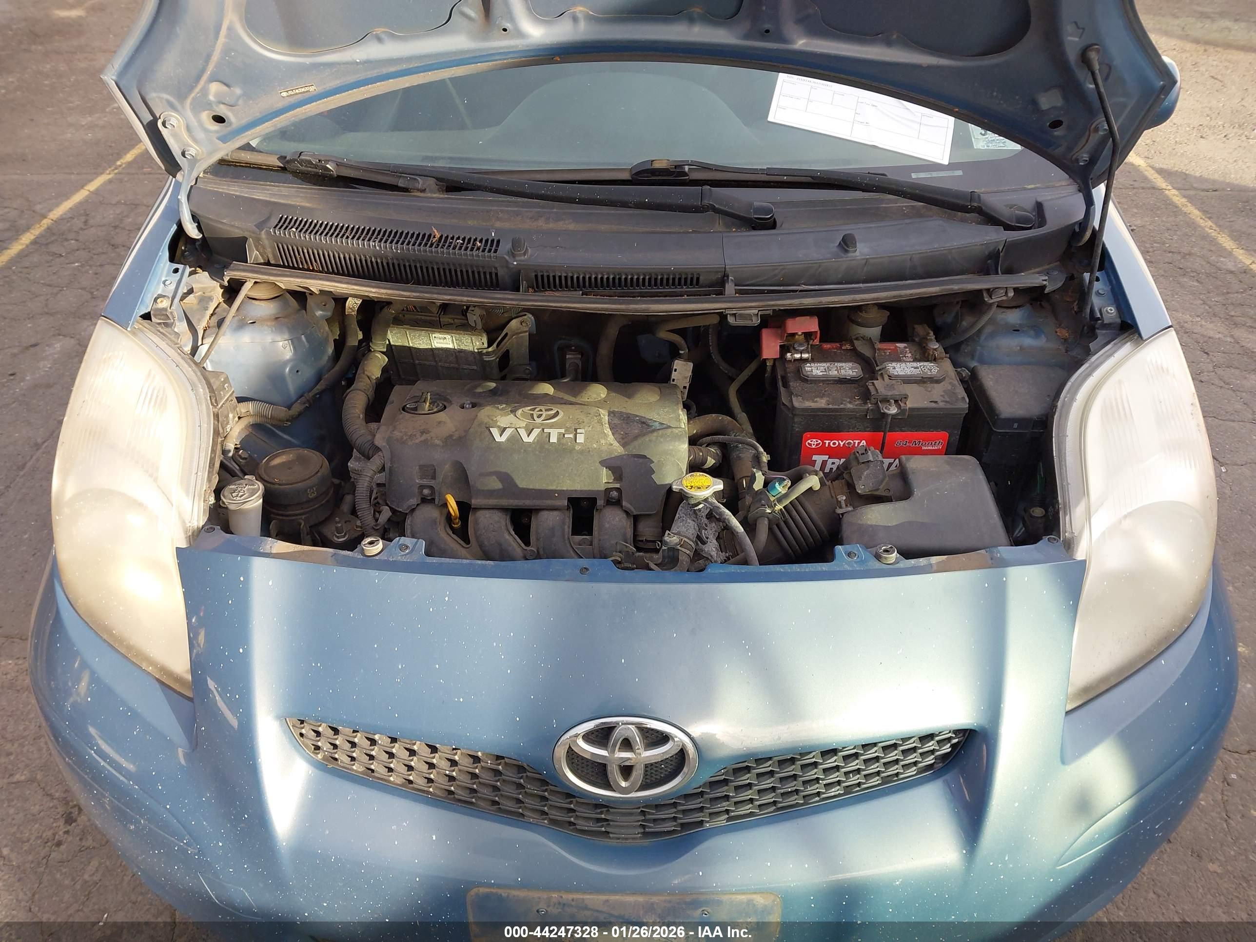 TOYOTA YARIS image 10