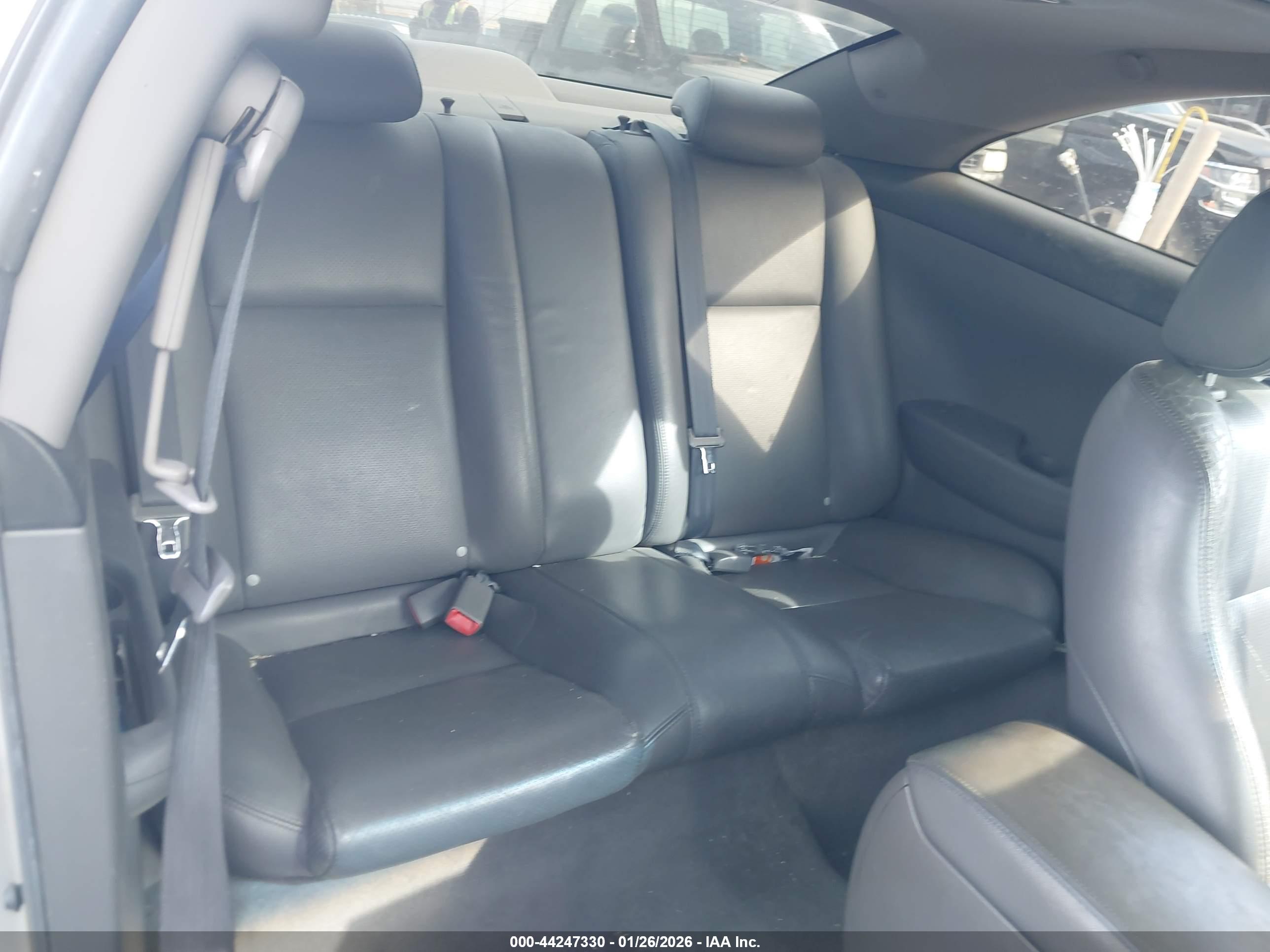 TOYOTA CAMRY image 8