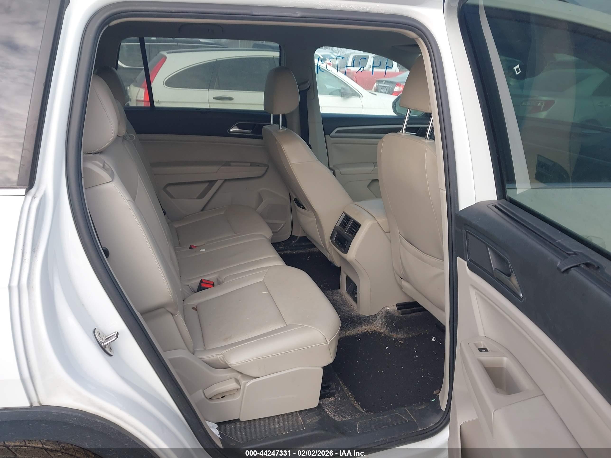 VOLKSWAGEN ATLAS image 8