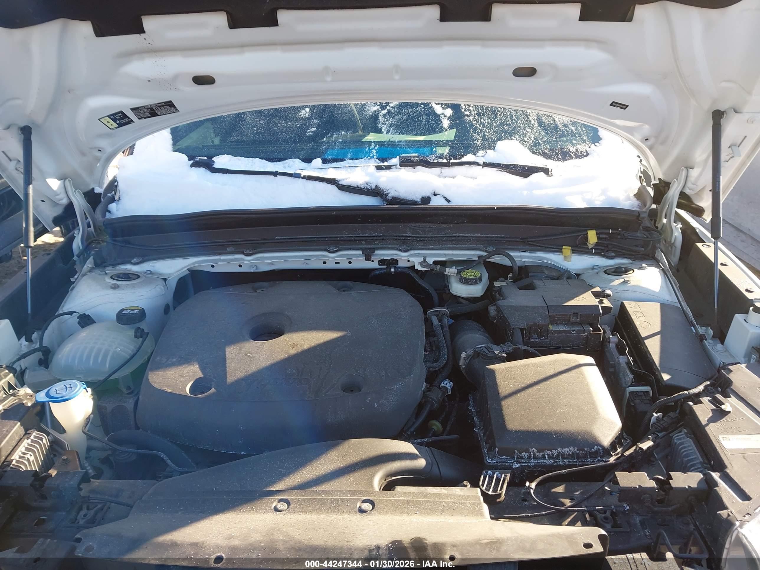 VOLVO XC40 image 10
