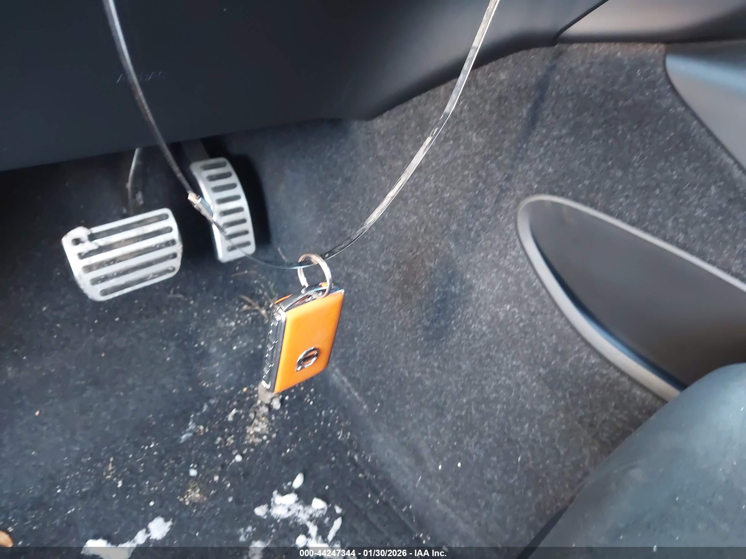 VOLVO XC40 image 11