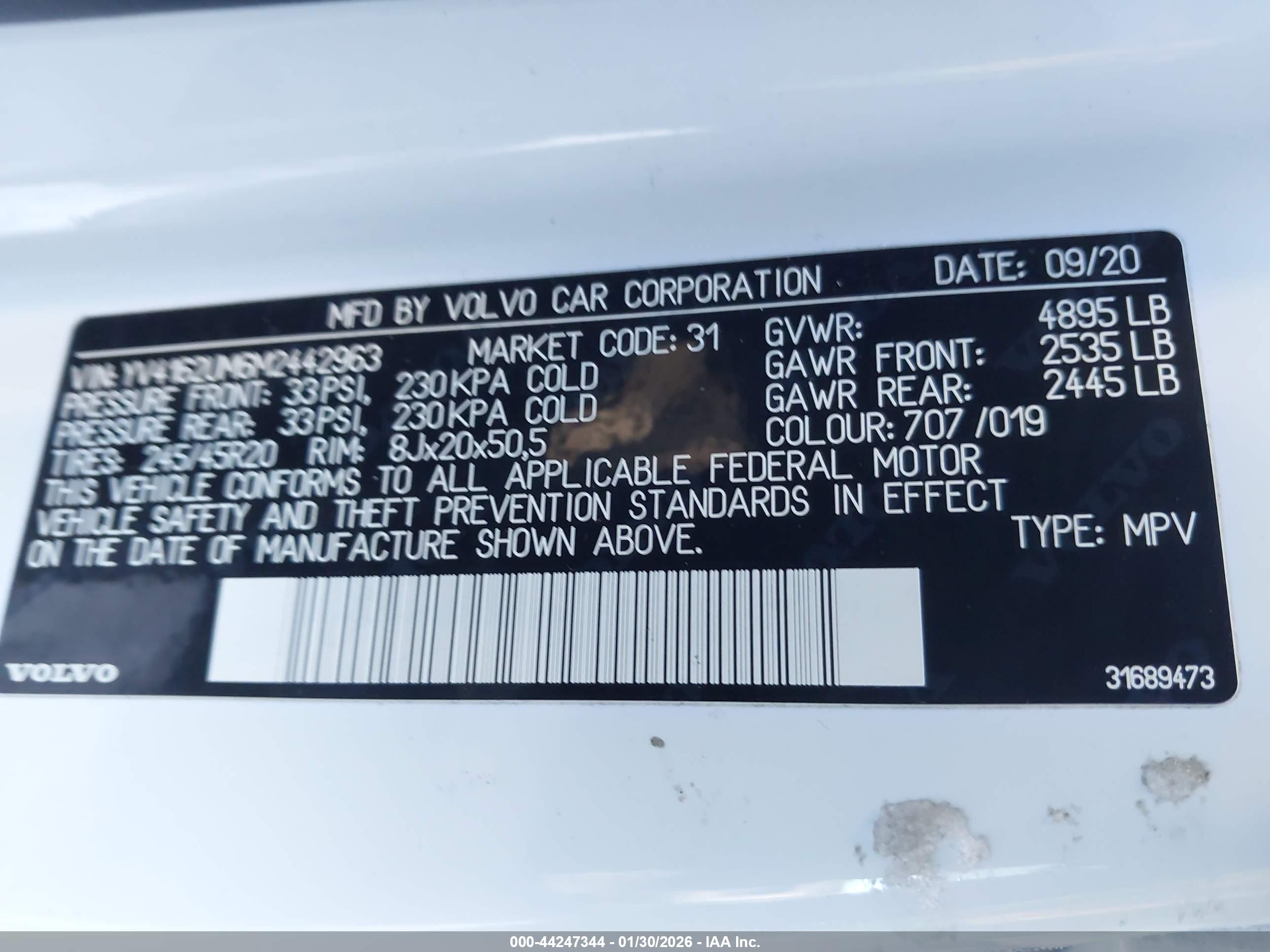 VOLVO XC40 image 9