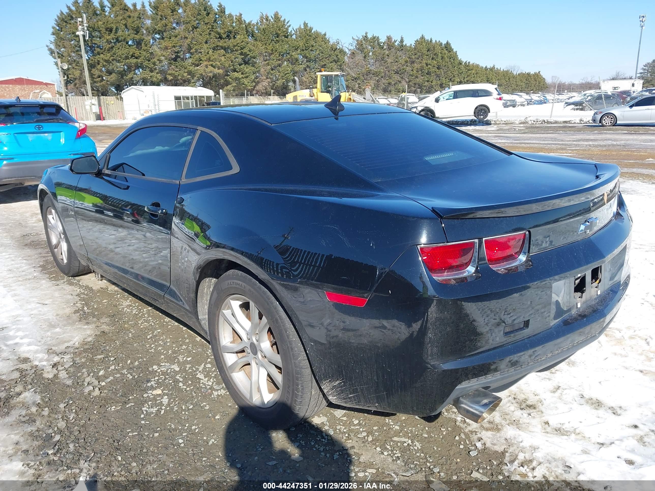 CHEVROLET CAMARO image 3