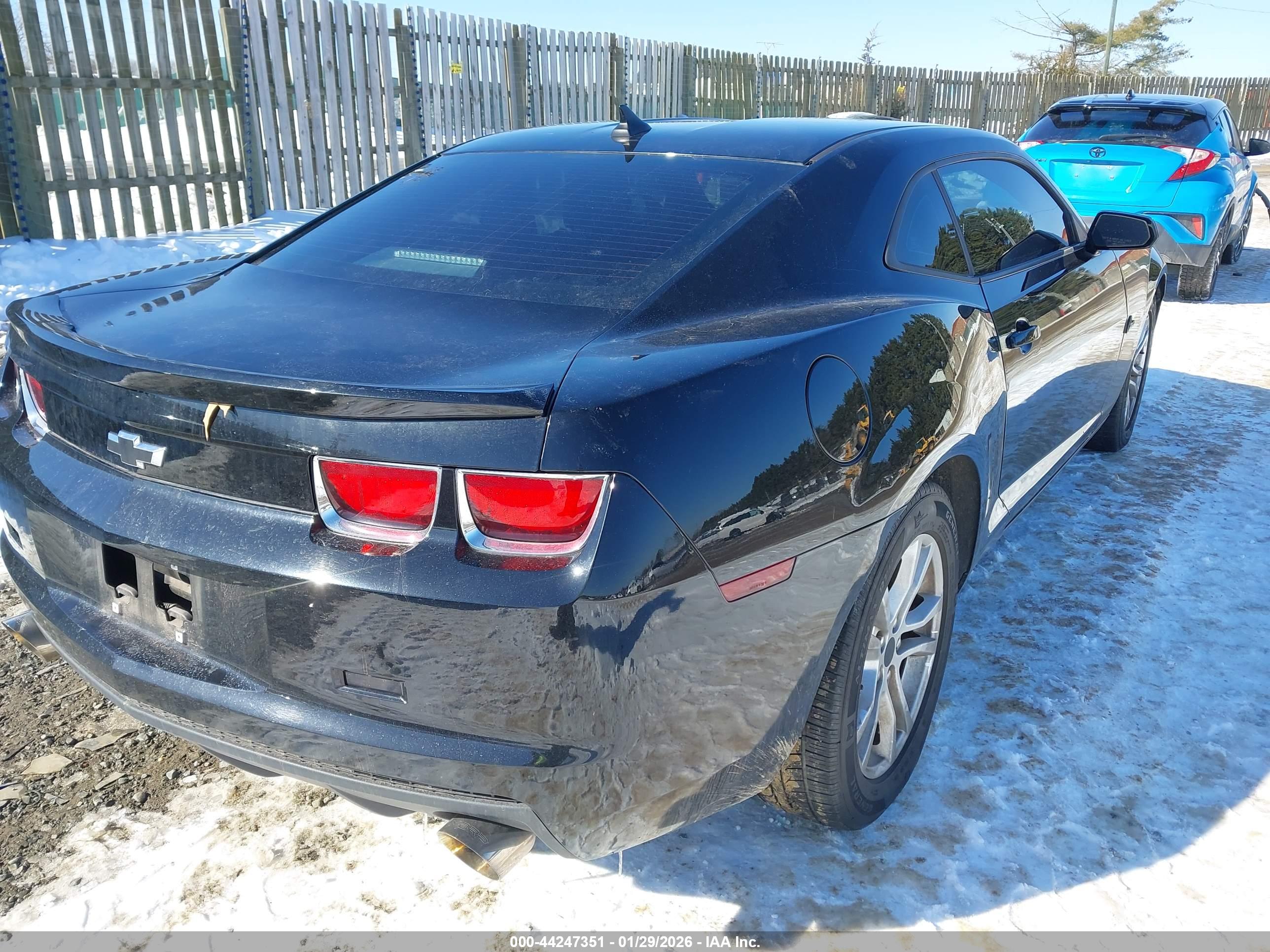 CHEVROLET CAMARO image 4