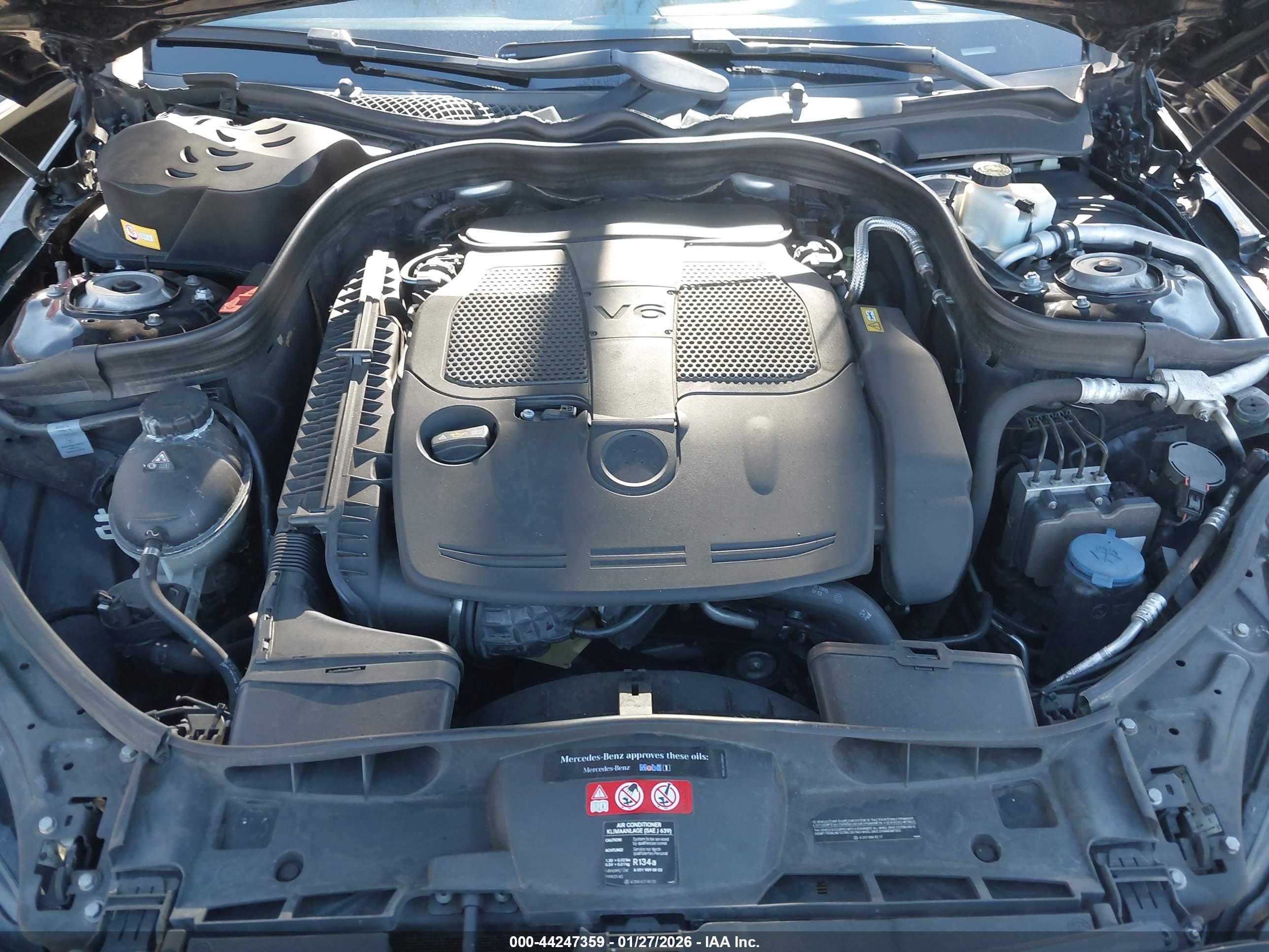 MERCEDES-BENZ E image 10