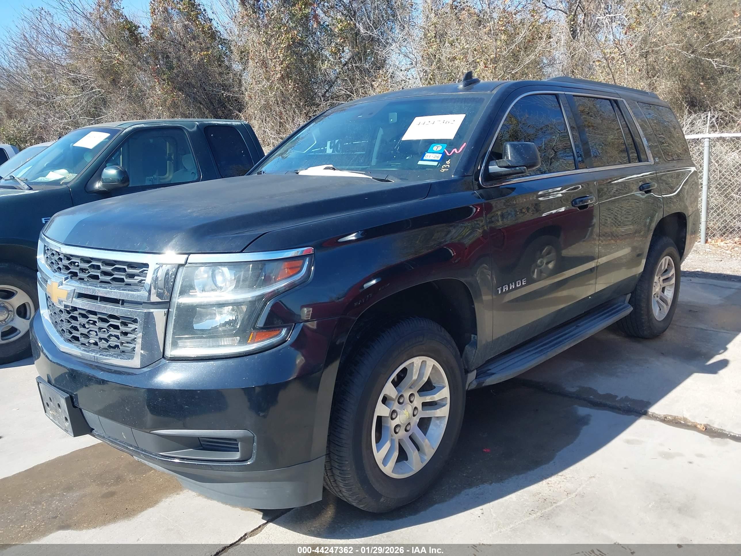 CHEVROLET TAHOE image 2