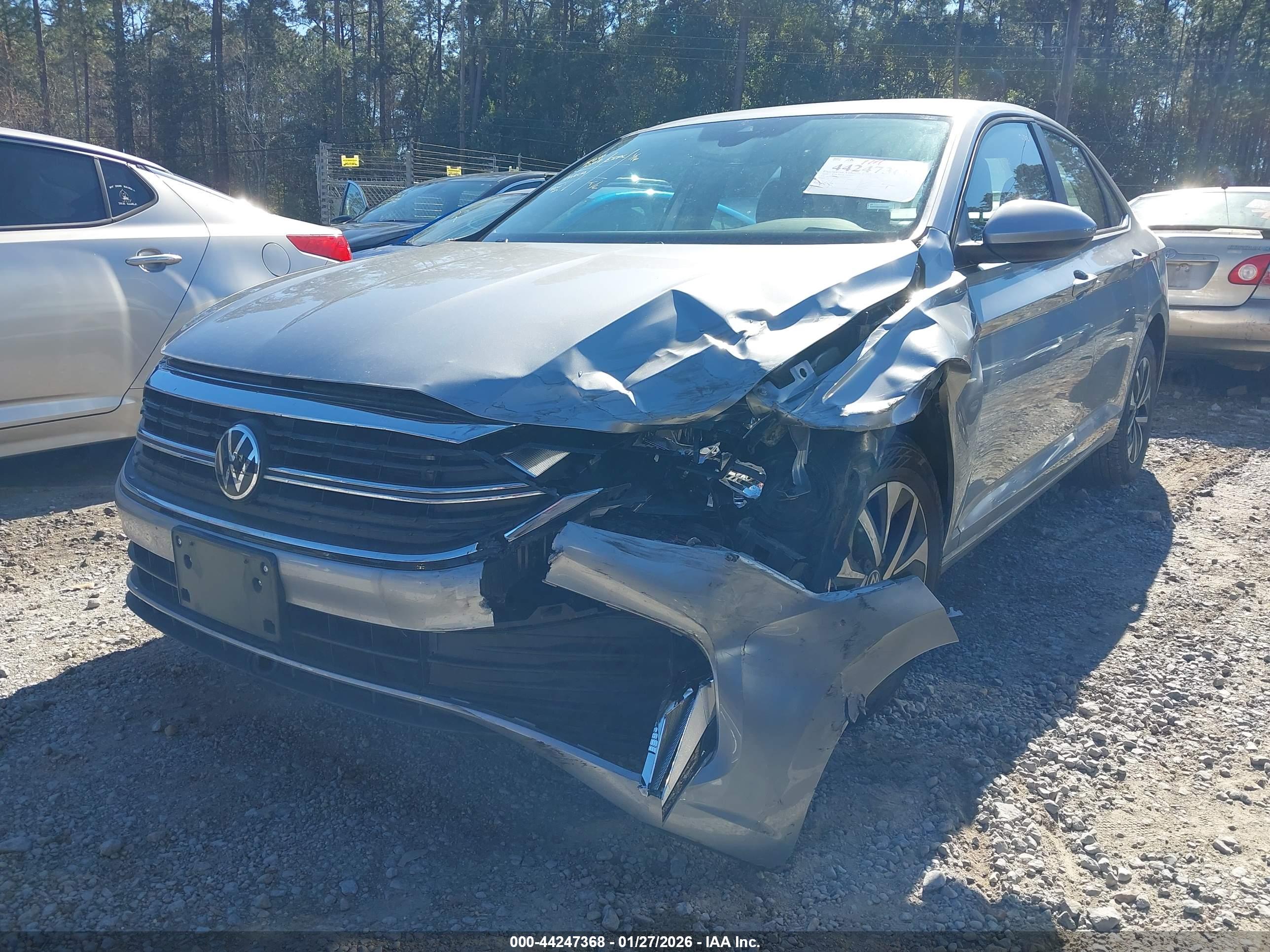 VOLKSWAGEN JETTA image 2