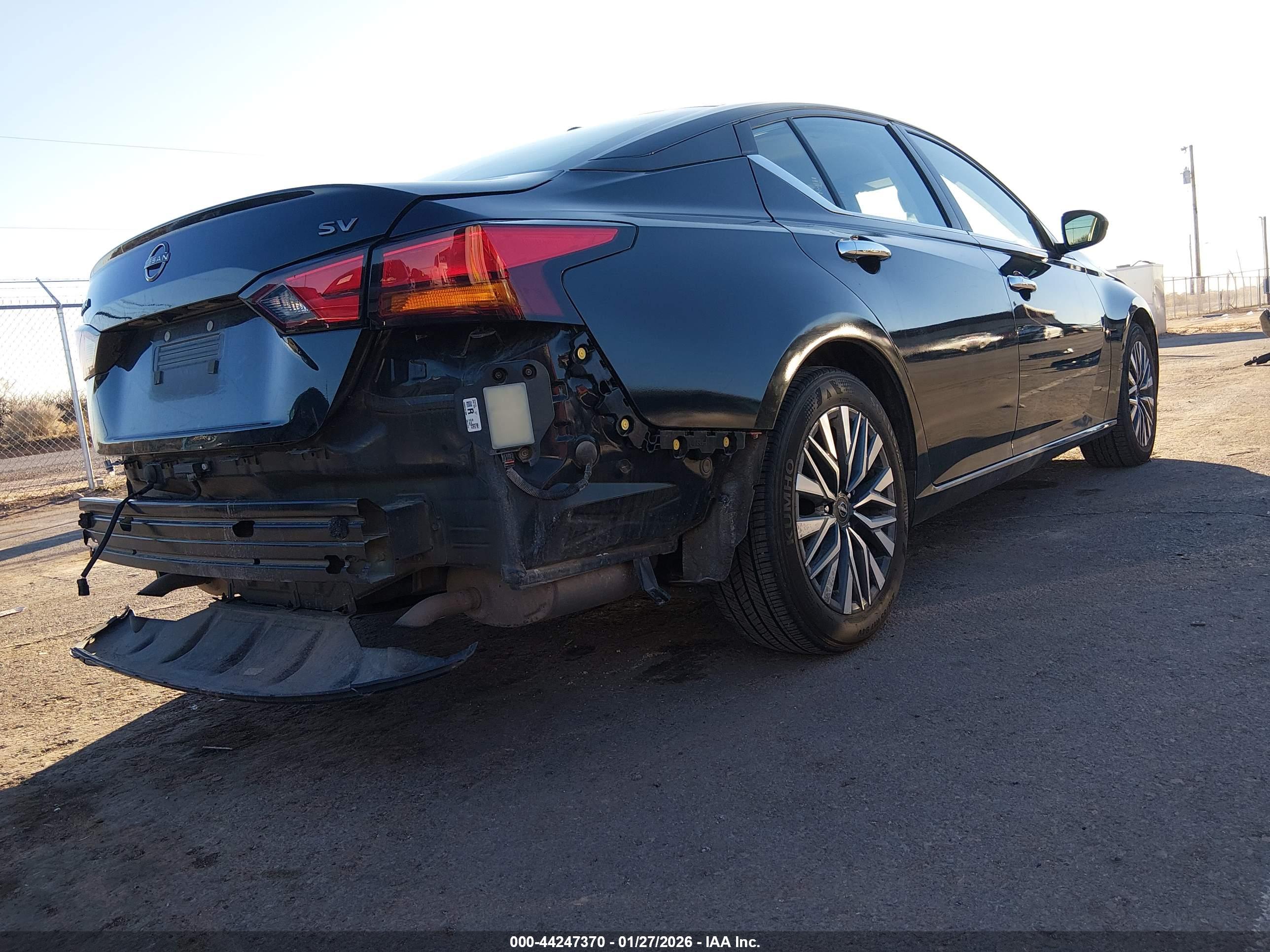 NISSAN ALTIMA image 4