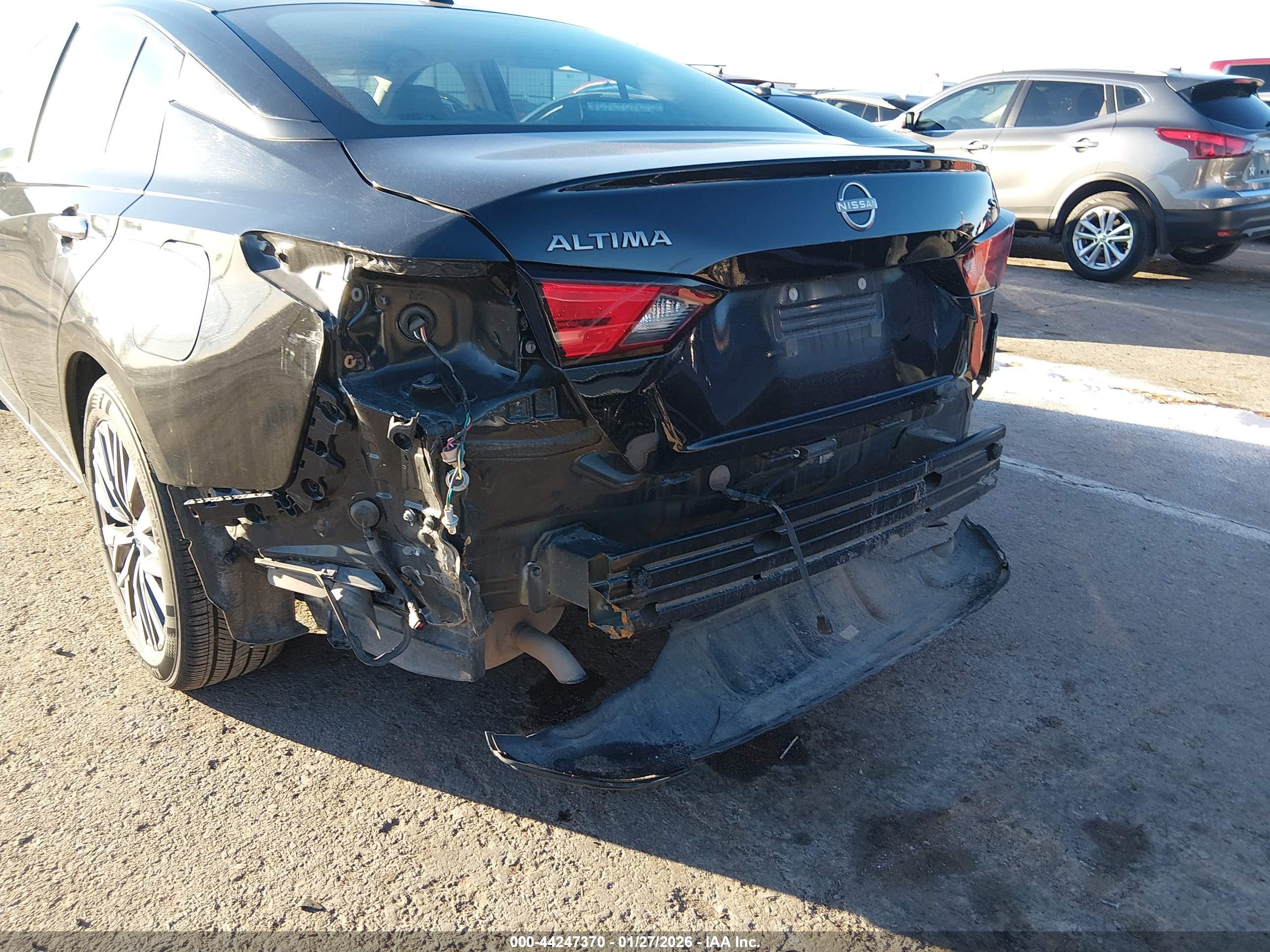 NISSAN ALTIMA image 6