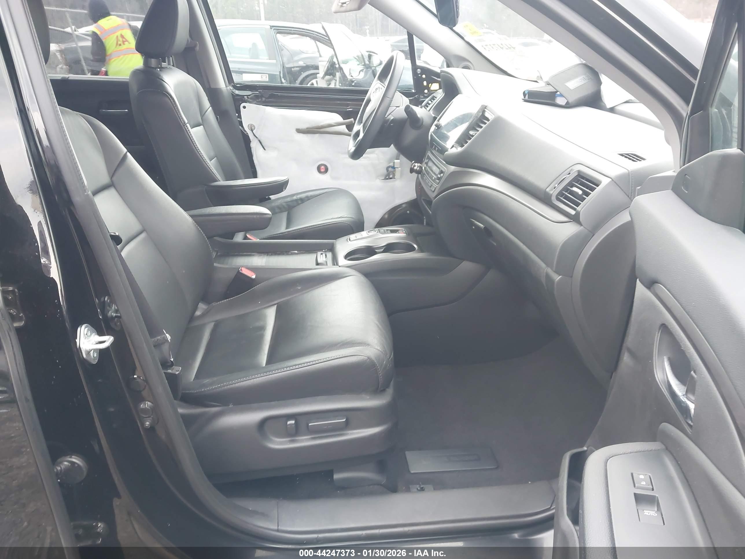HONDA PILOT image 5