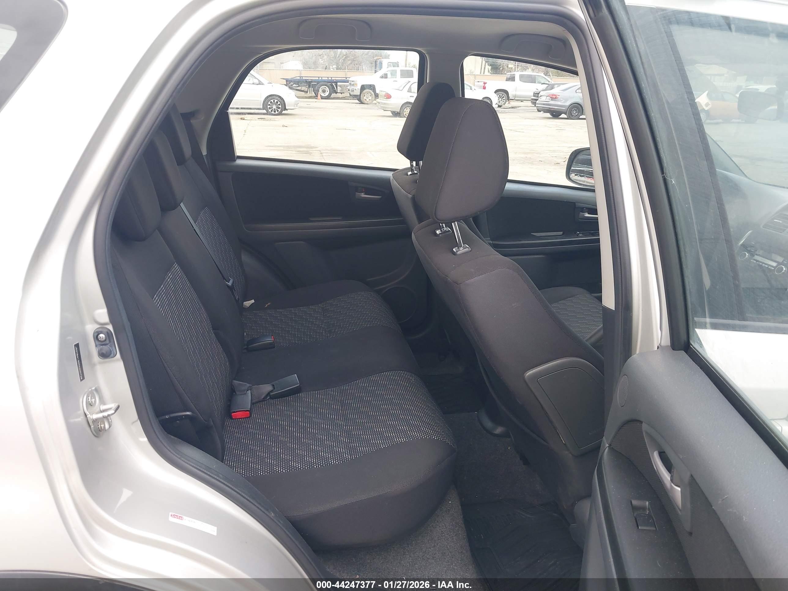 SUZUKI SX4 image 8