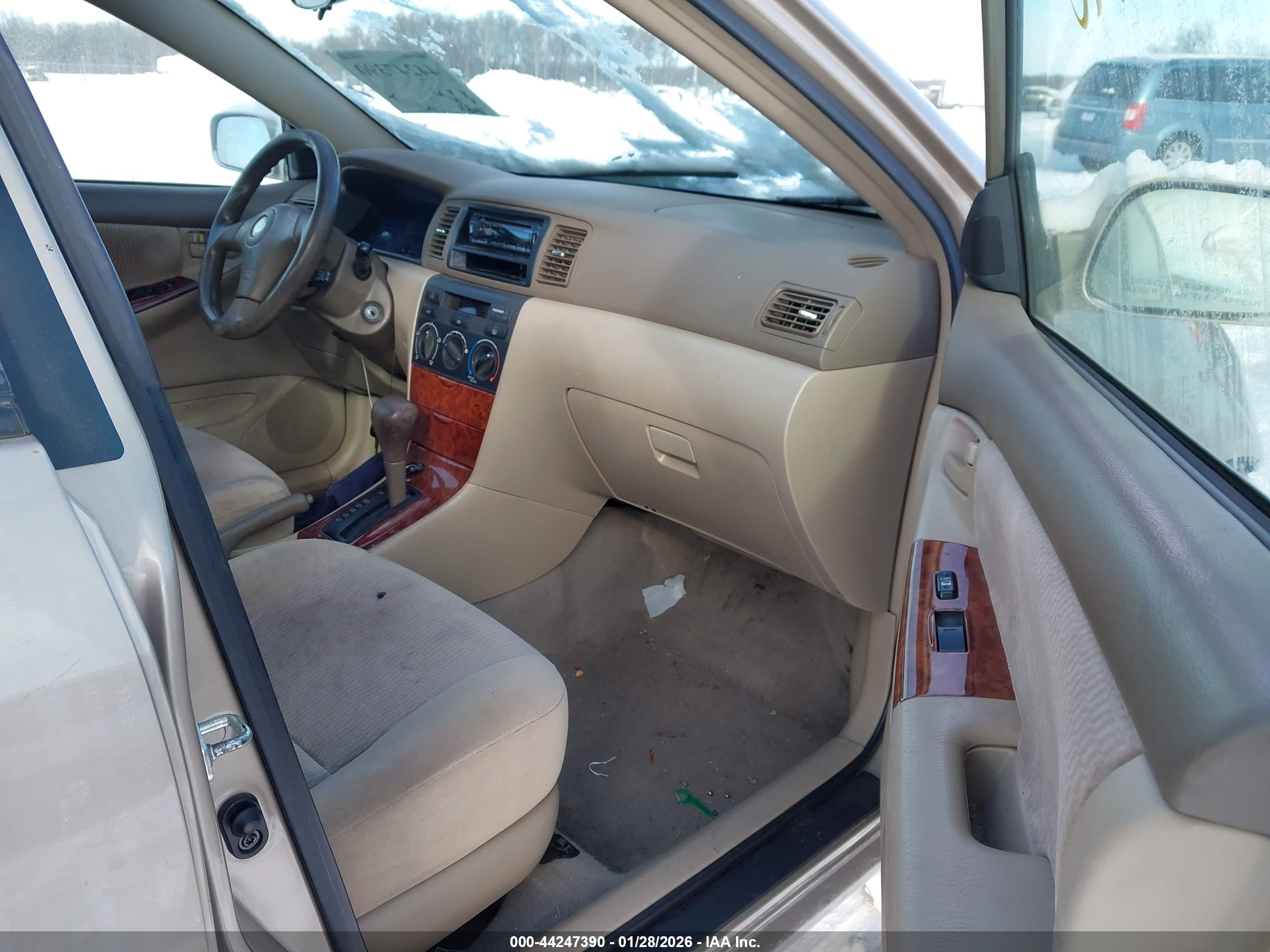 TOYOTA COROLLA image 5