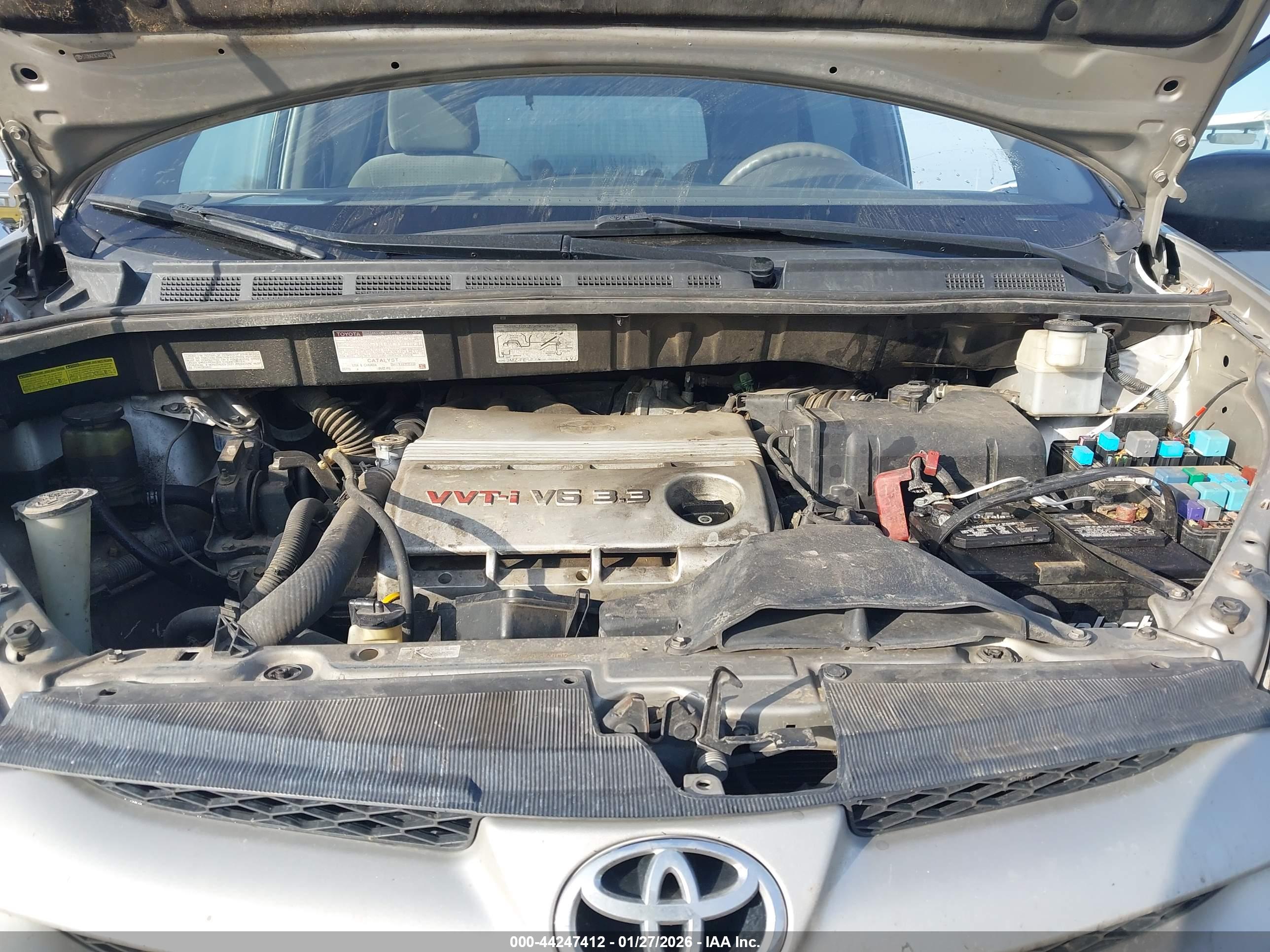 TOYOTA SIENNA image 10