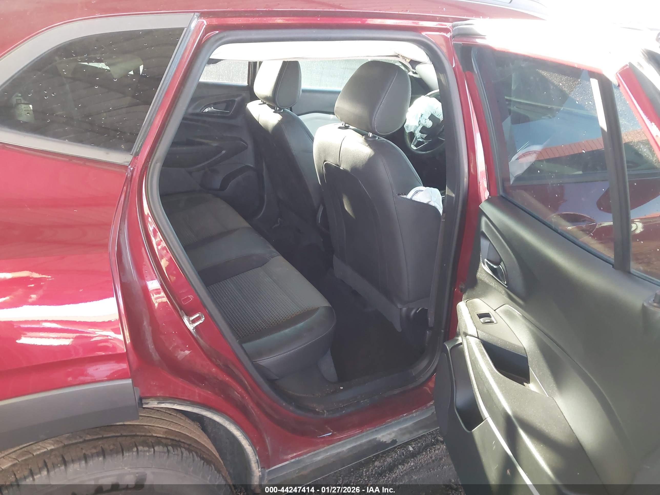 CHEVROLET TRAX image 8