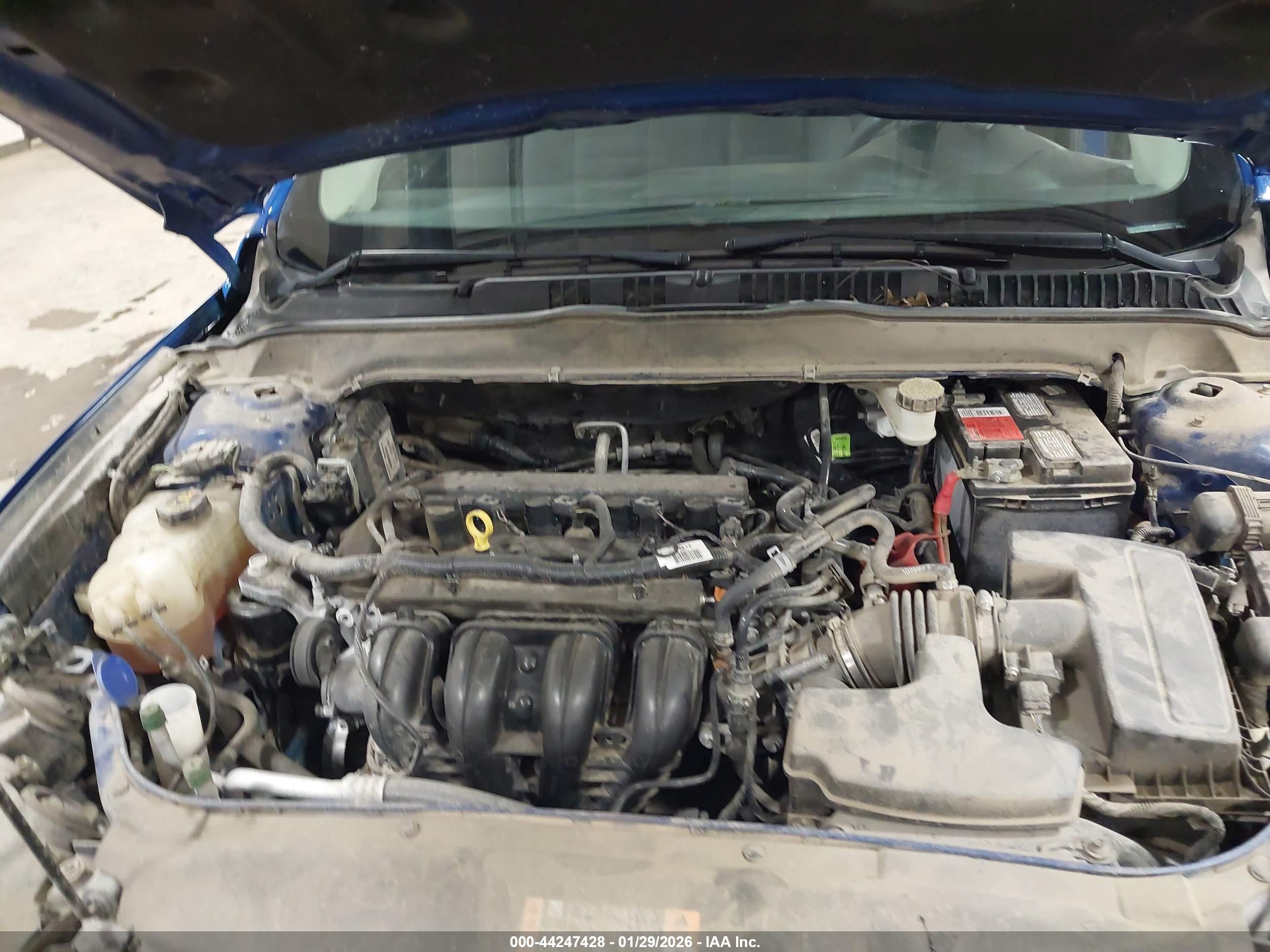 FORD FUSION image 10