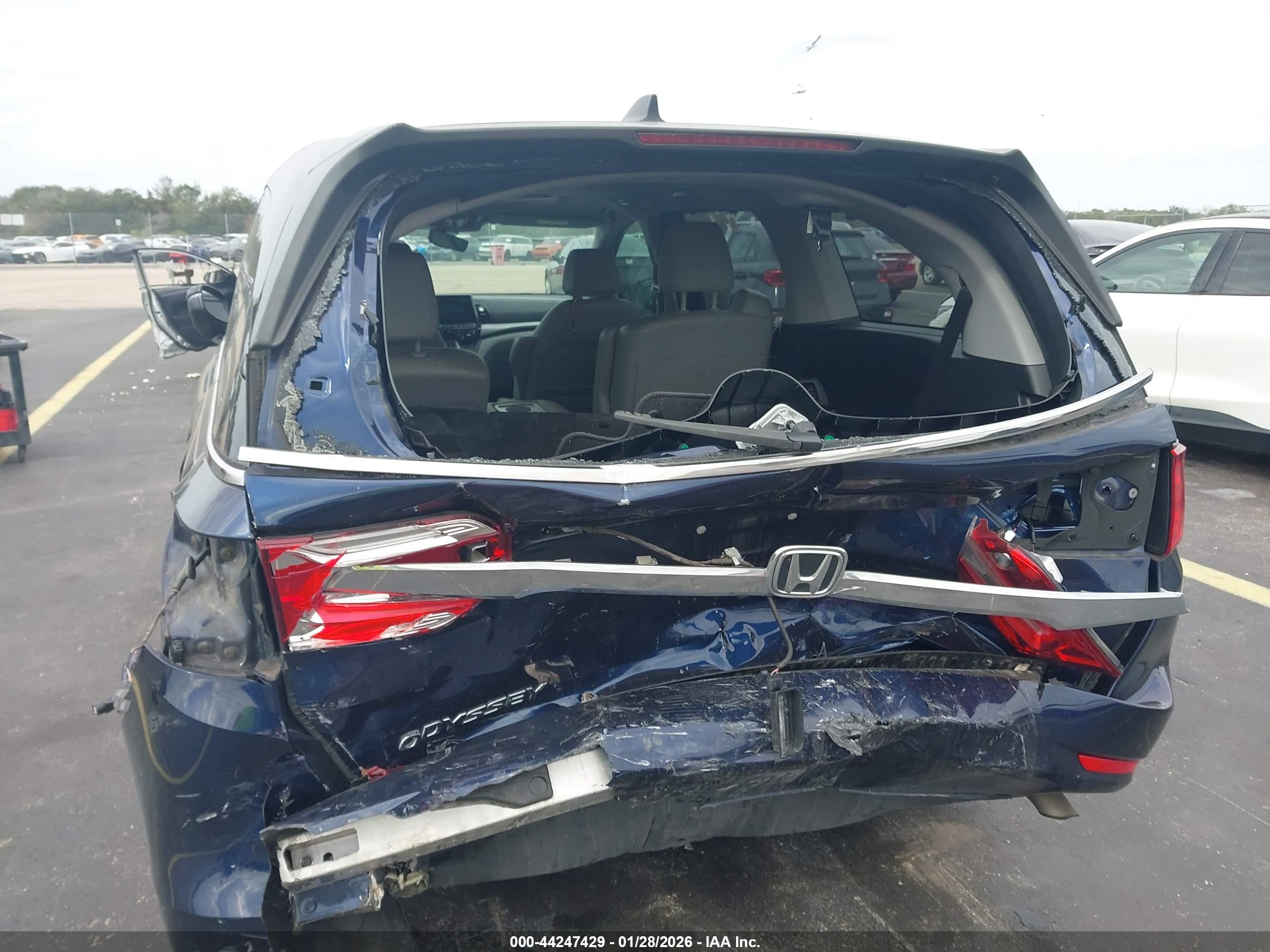 HONDA ODYSSEY image 6