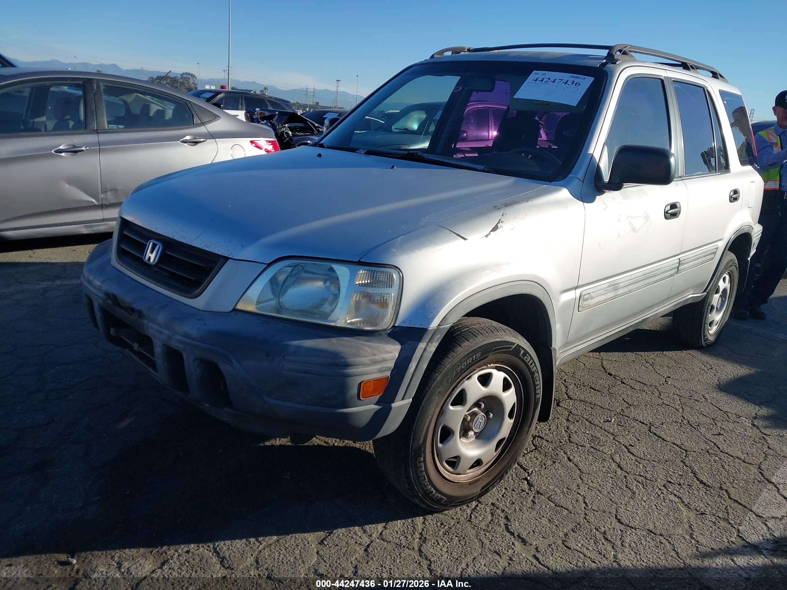 HONDA CR-V image 2