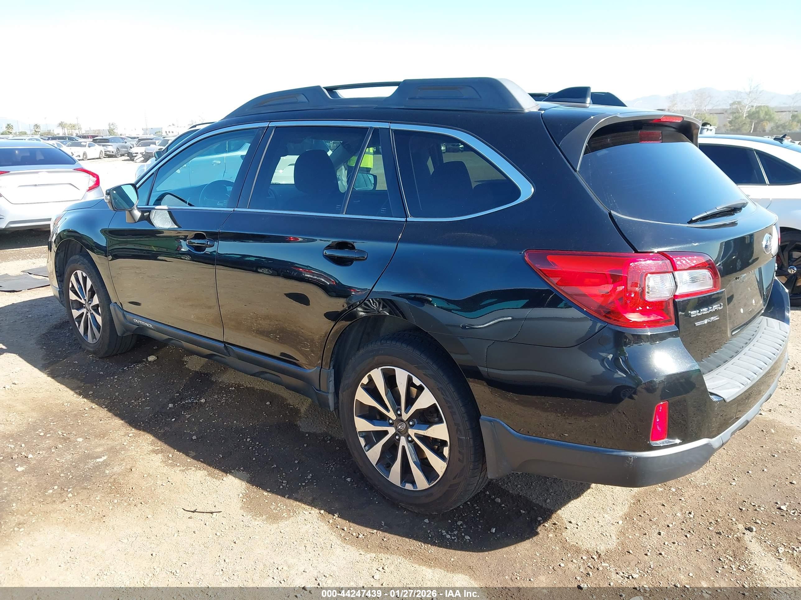 SUBARU OUTBACK image 3