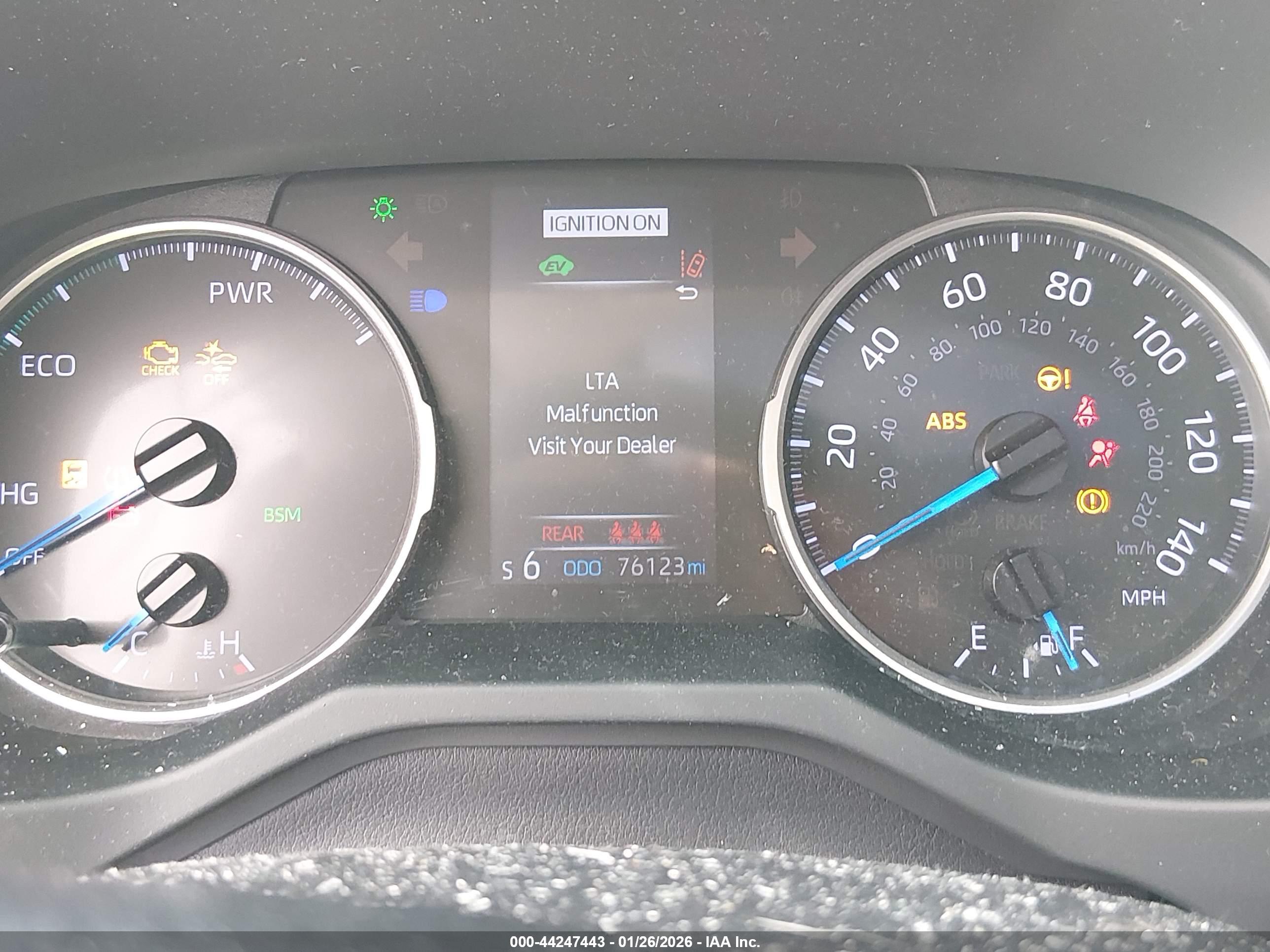 TOYOTA RAV4 image 7
