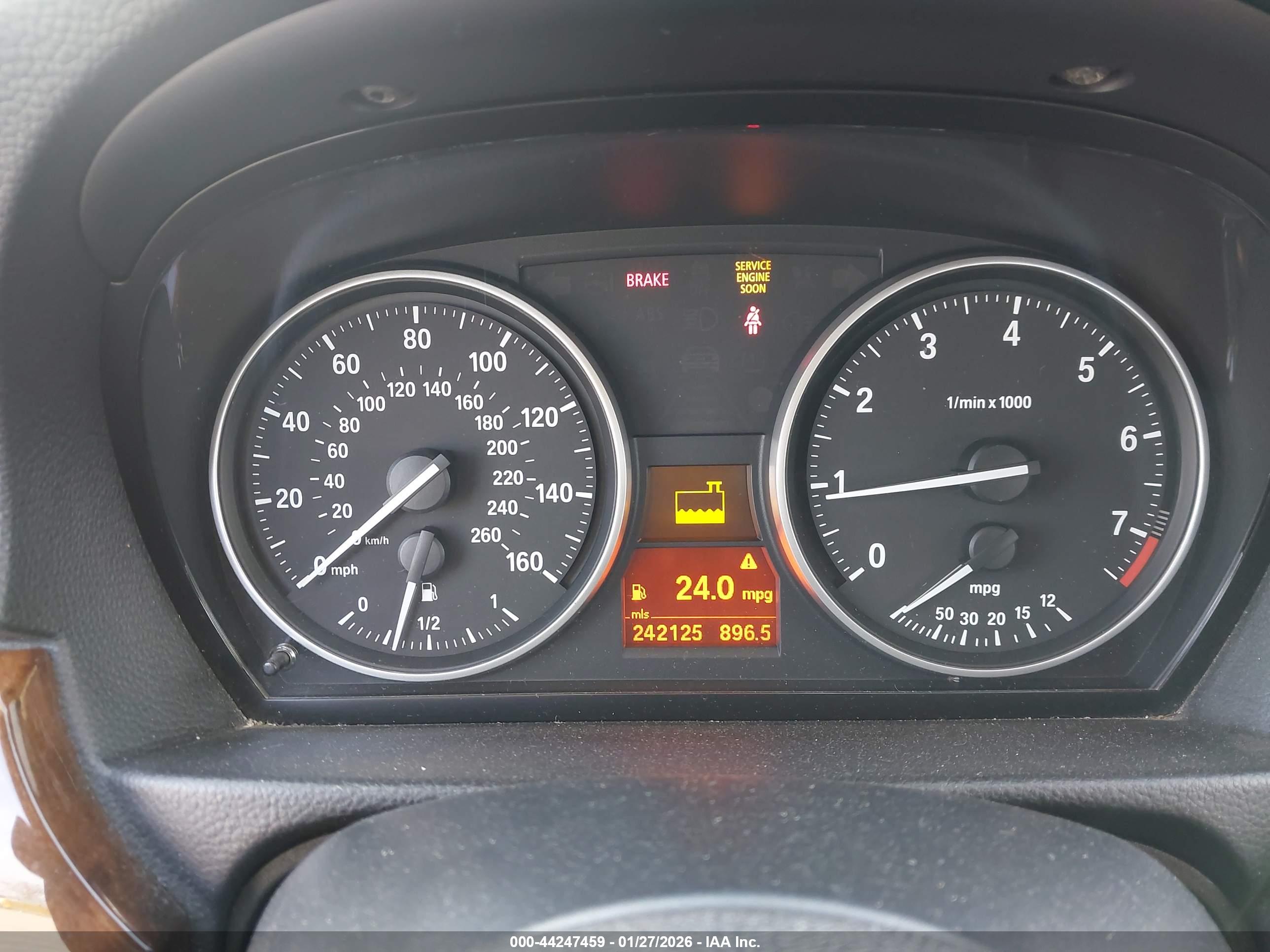 BMW 328I image 7