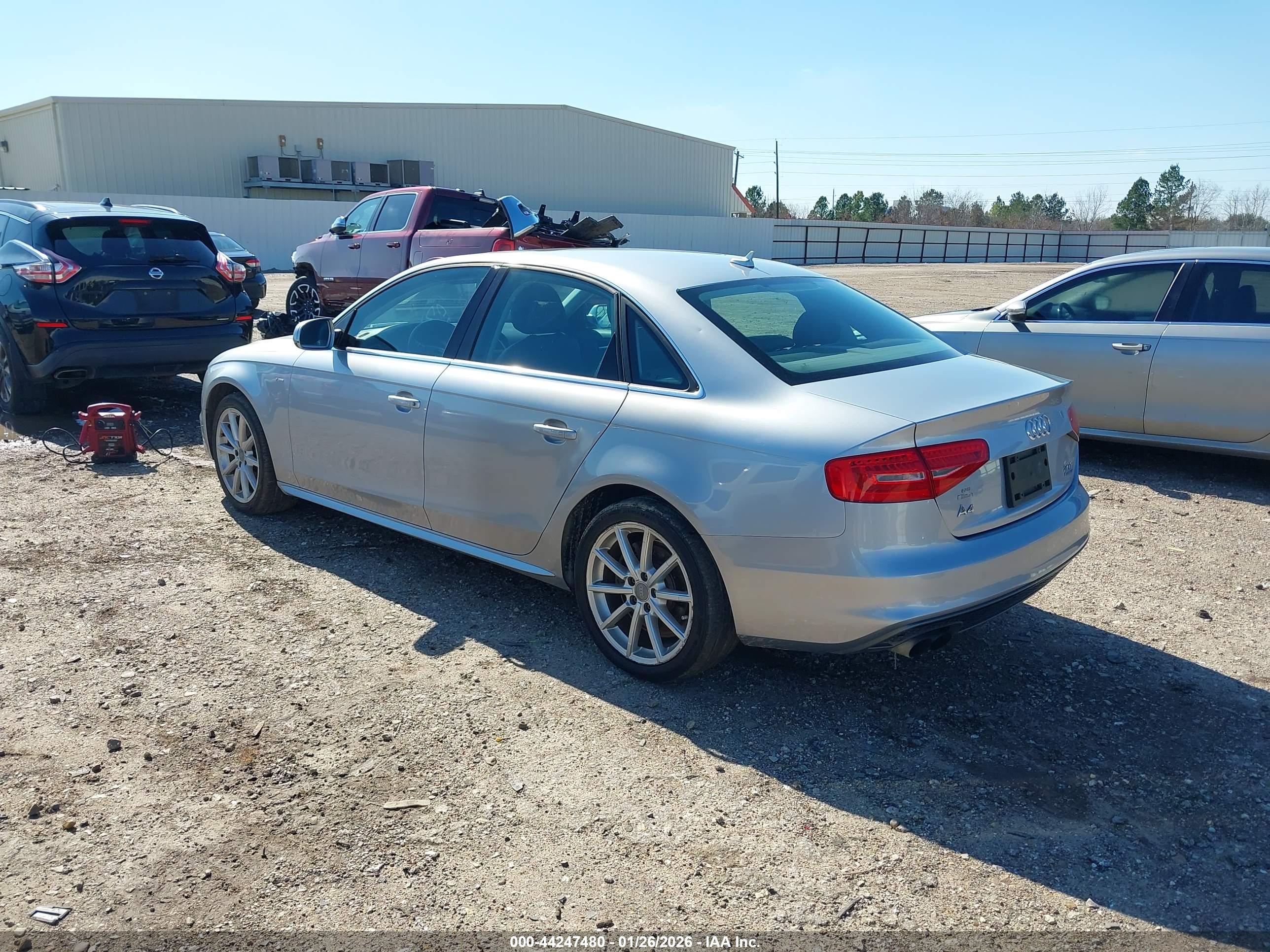 AUDI A4 image 3