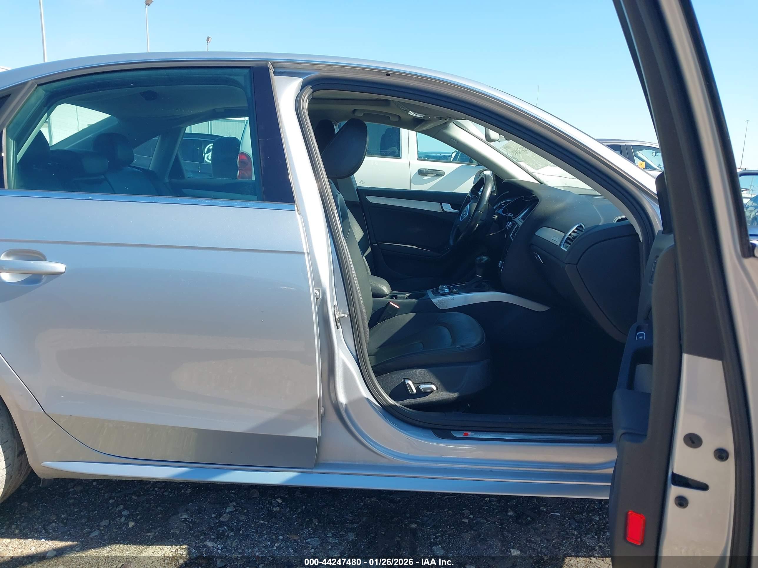 AUDI A4 image 5
