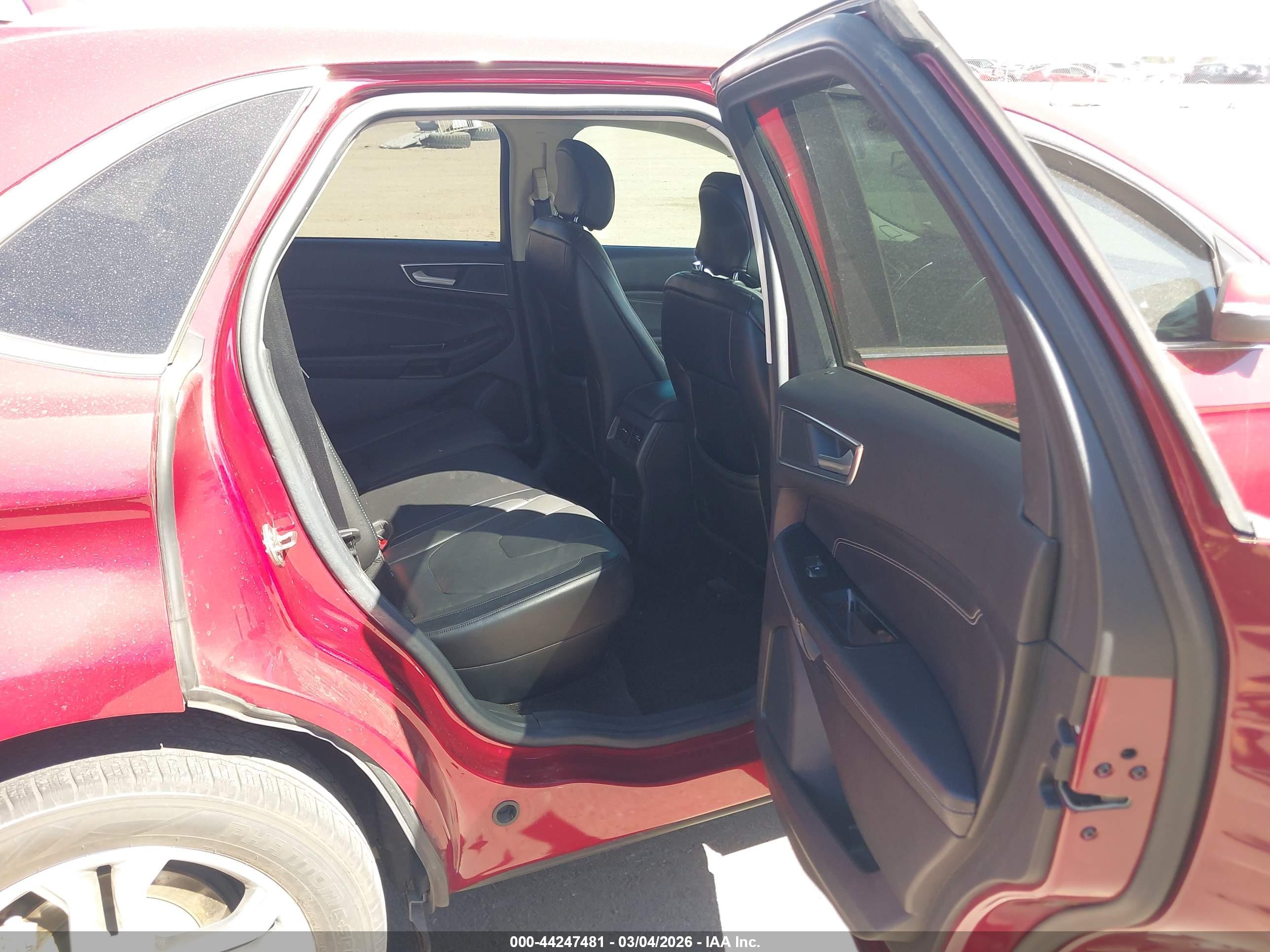 FORD EDGE image 8