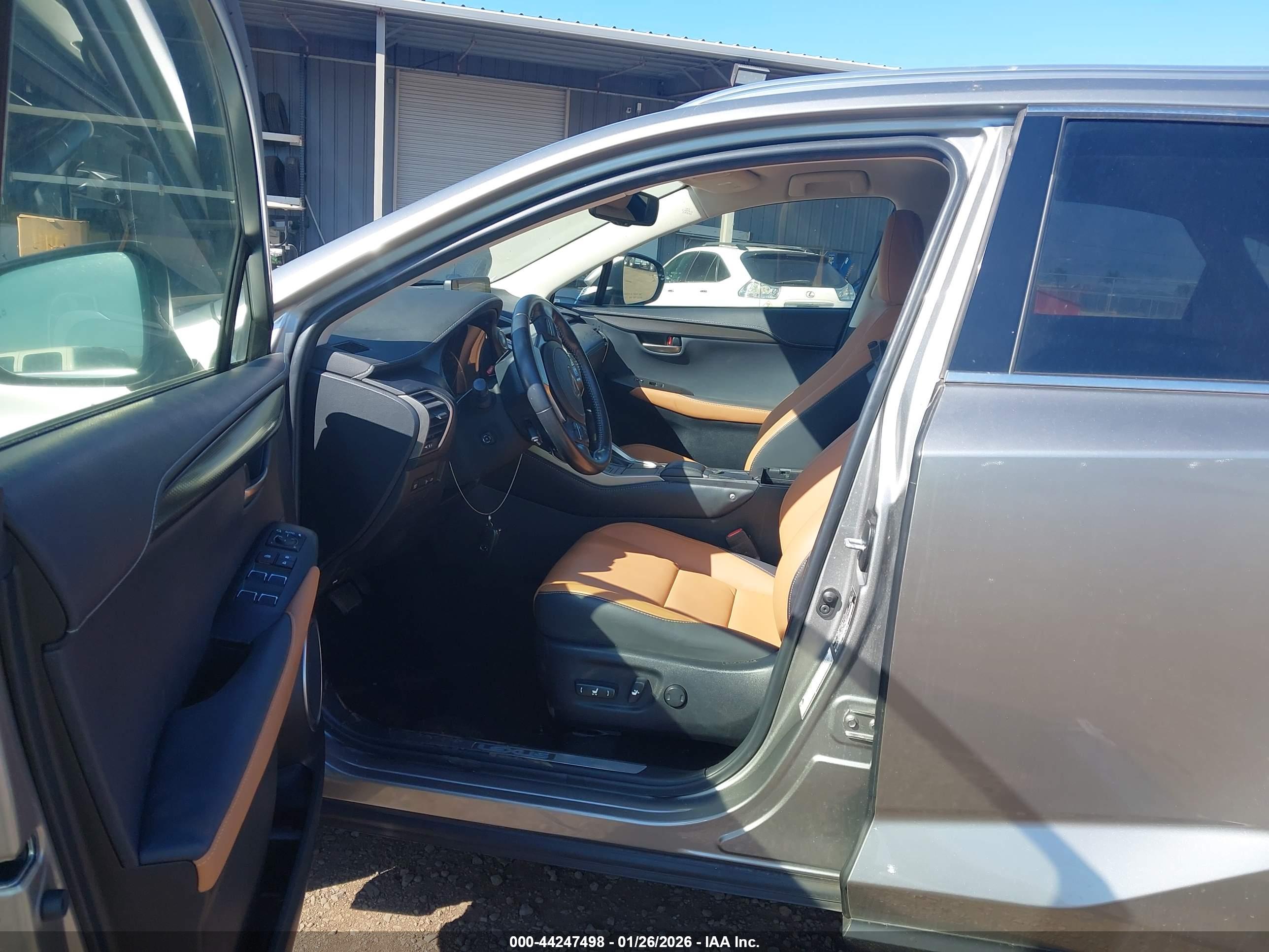 LEXUS NX image 5