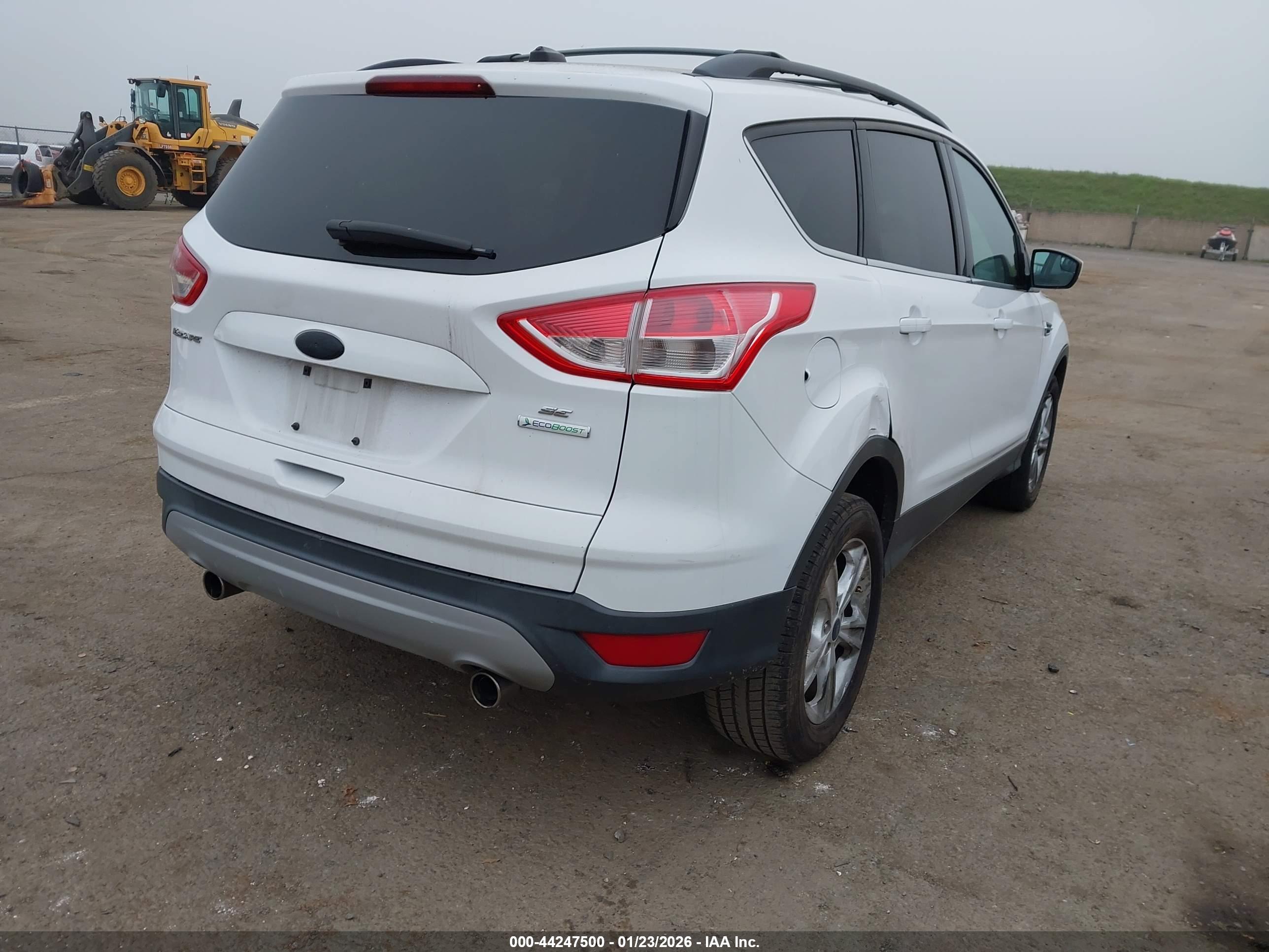 FORD ESCAPE image 4