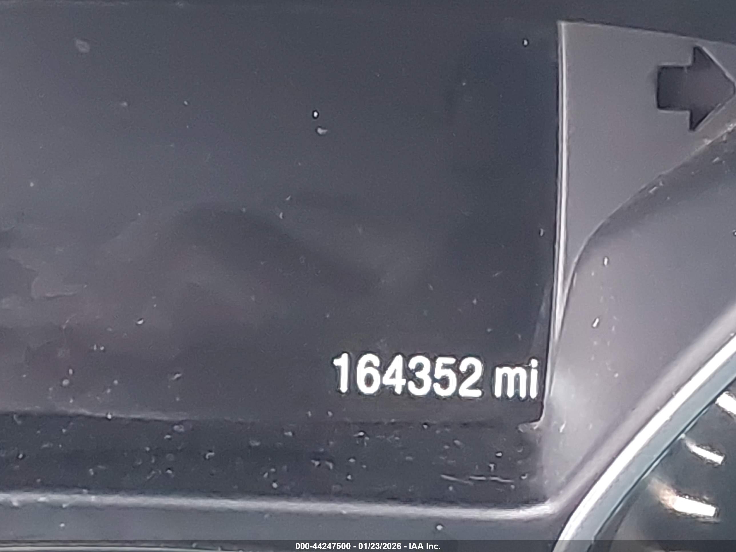 FORD ESCAPE image 7