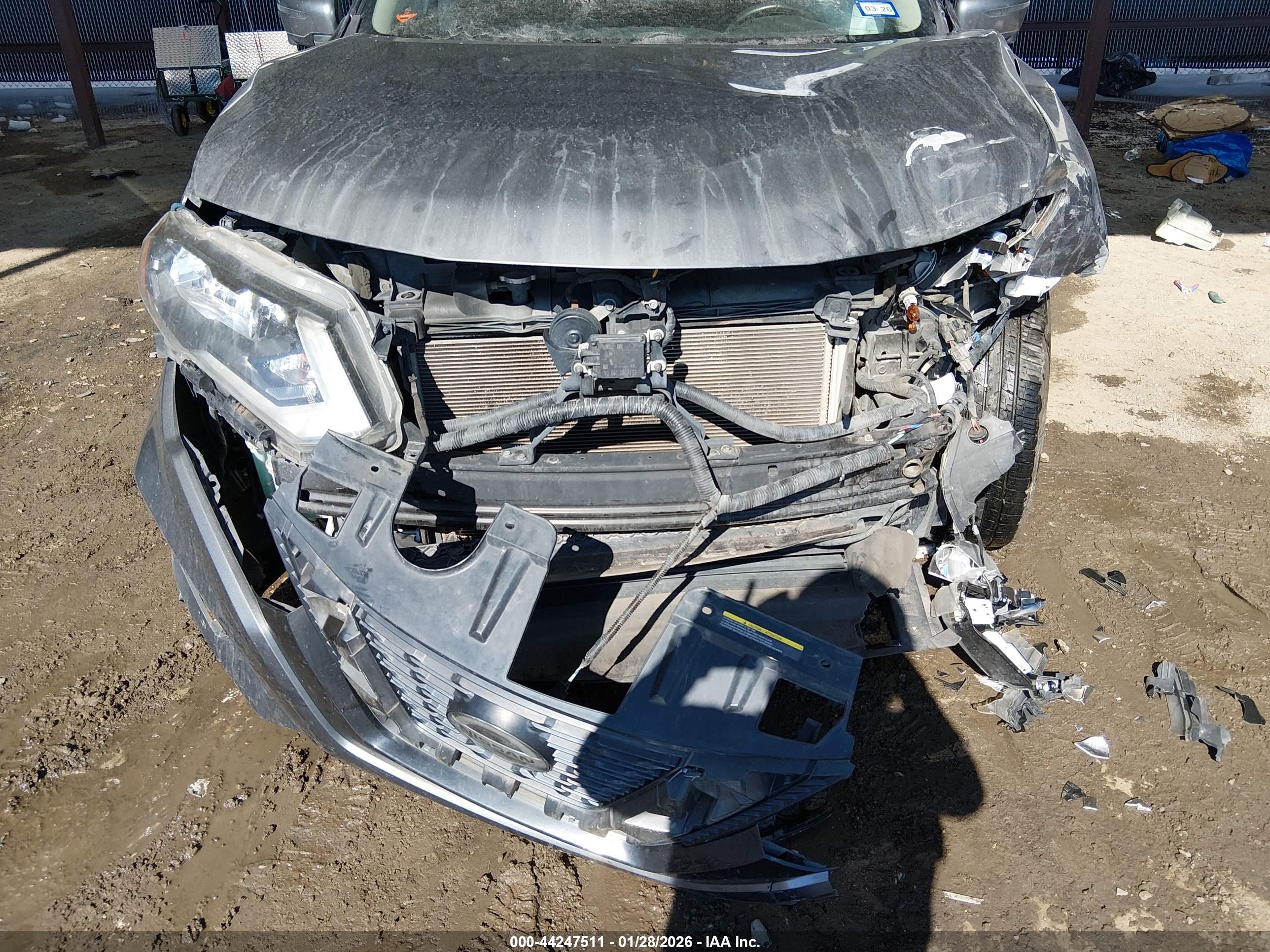 NISSAN ROGUE image 6