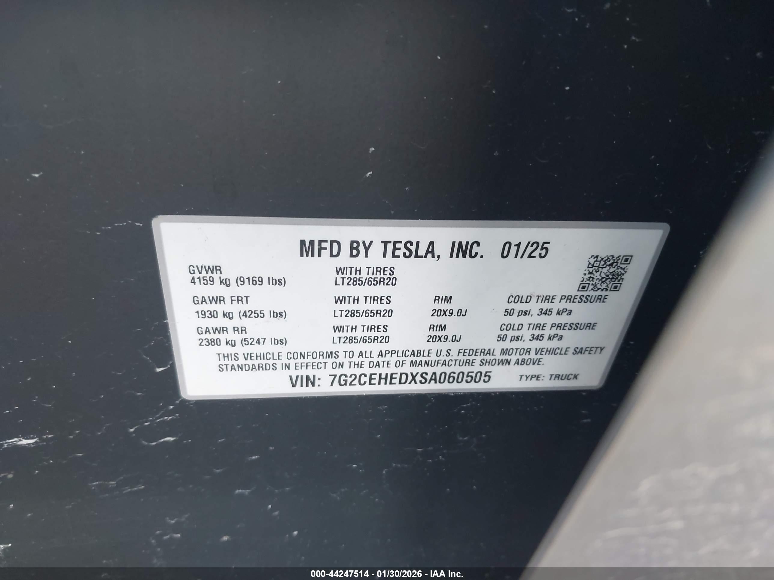 TESLA CYBERTRUCK image 9