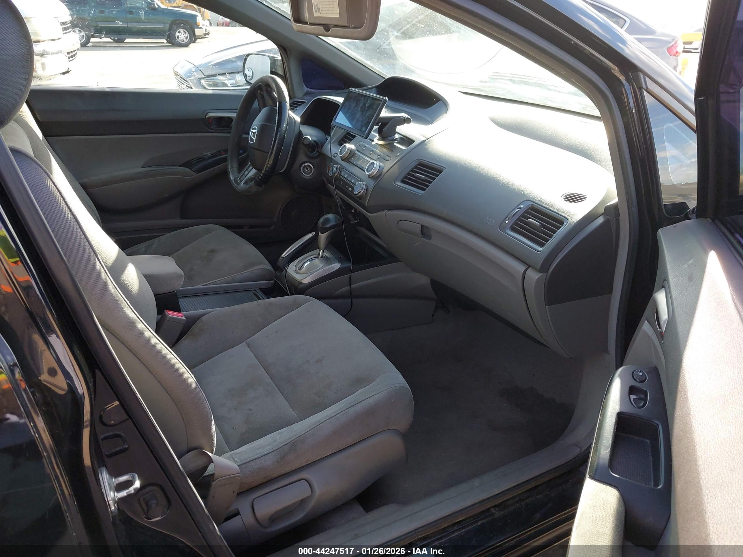 HONDA CIVIC image 5