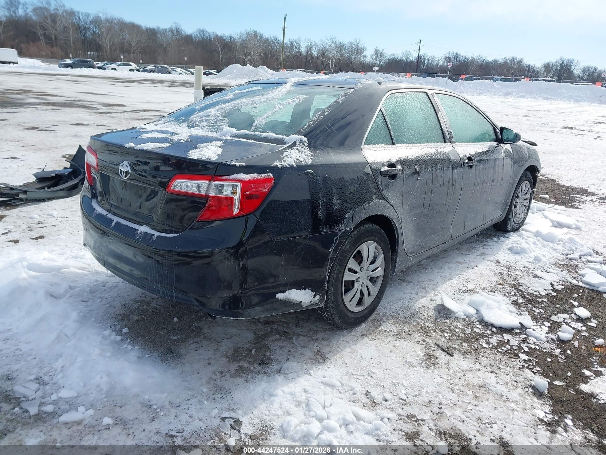 TOYOTA CAMRY image 4