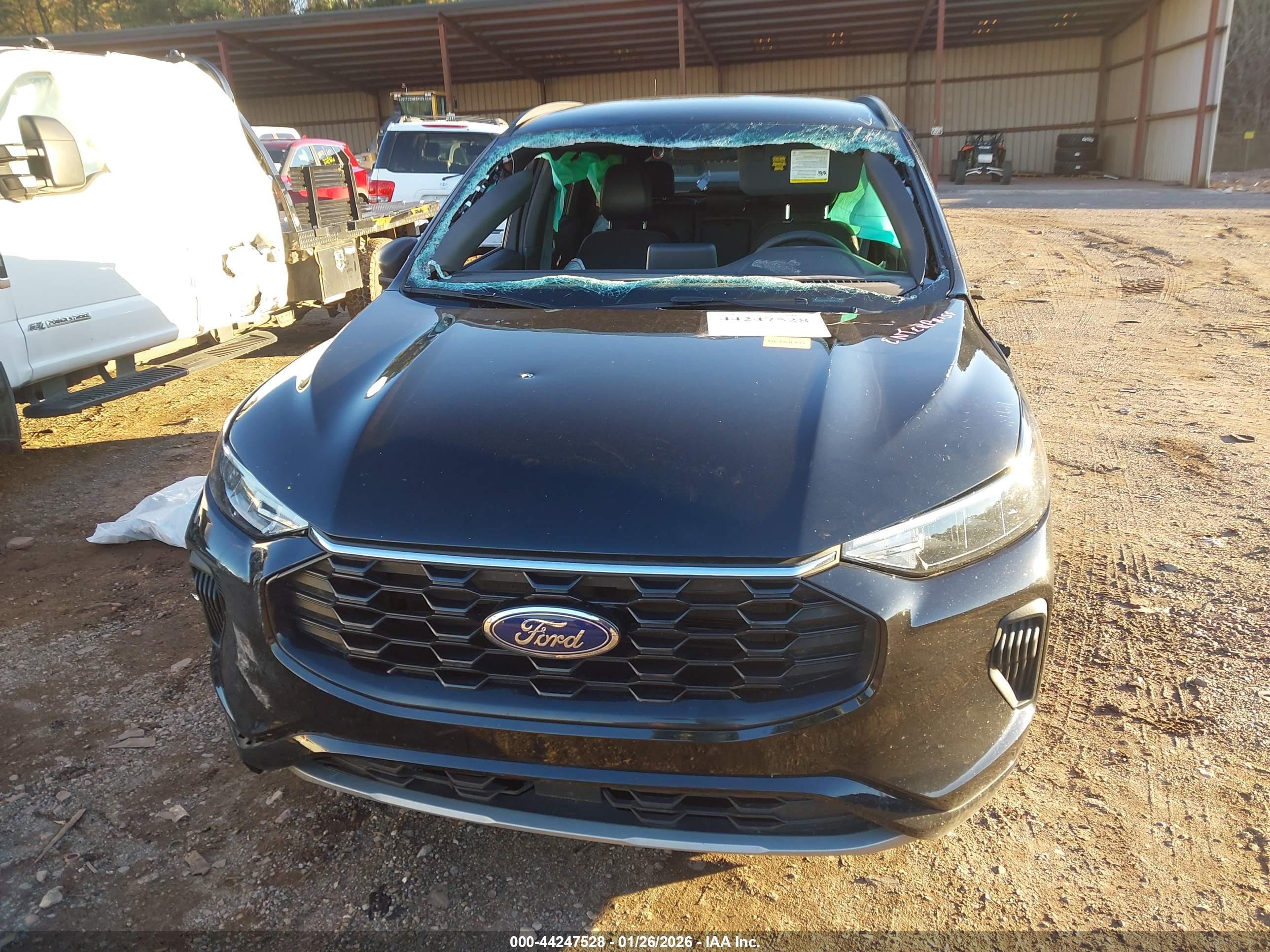 FORD ESCAPE image 6